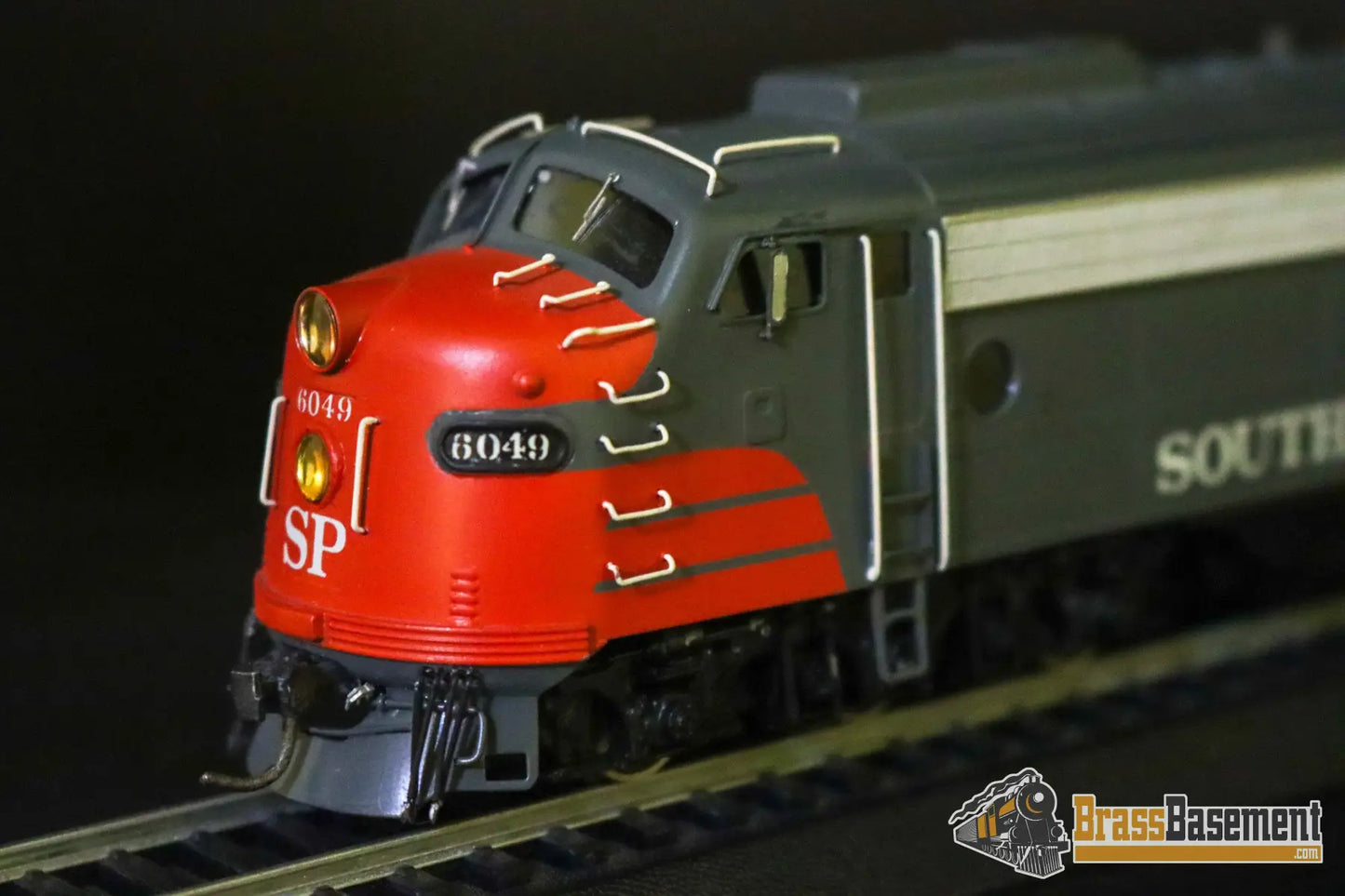 Budget Brass Balboa Distributors Southern Pacific SP E8A Nice Custom Paint Diesel