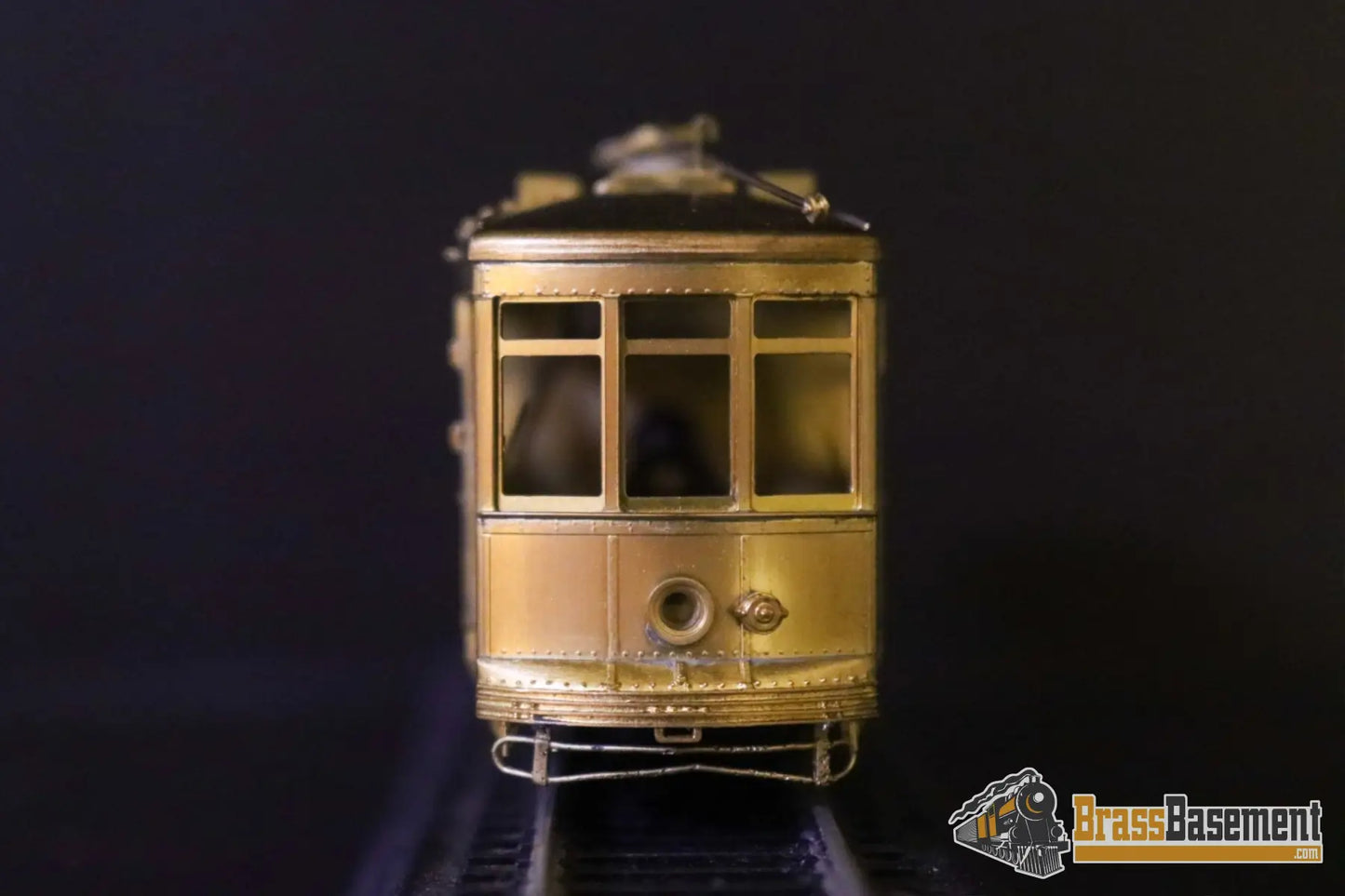 Budget Brass - HO MTS New Orleans NOPS 900 Series Trolley - Unpainted - Ajin Korea