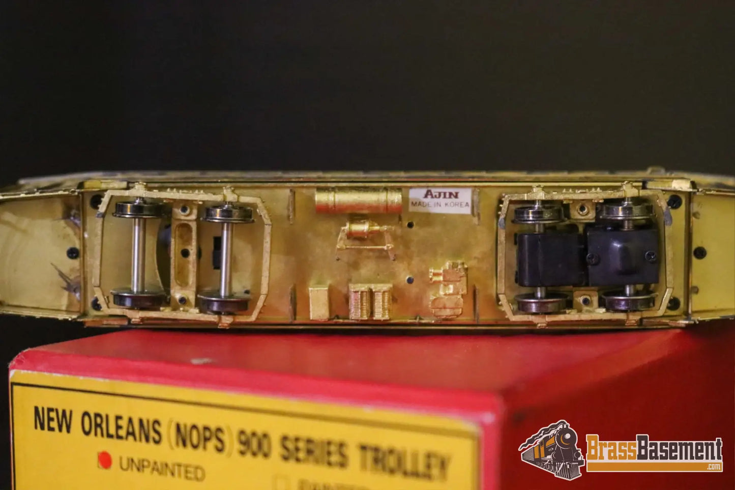 Budget Brass - HO MTS New Orleans NOPS 900 Series Trolley - Unpainted - Ajin Korea