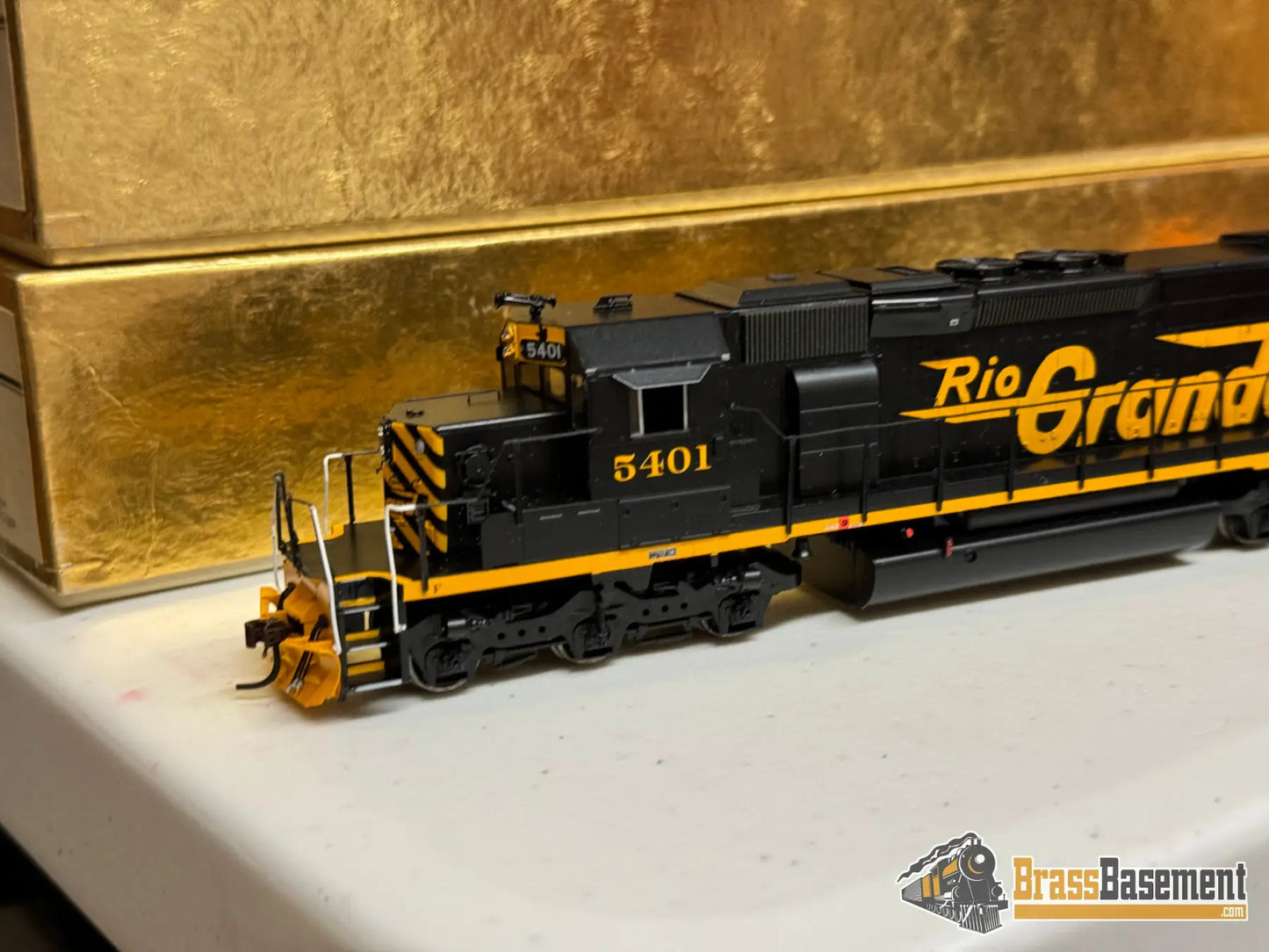 Budget Ho - Athearn Rtr 95117 Sd40T - 2 Rio Grande 5401 Dcc Quick - Plug Equipped Diesel