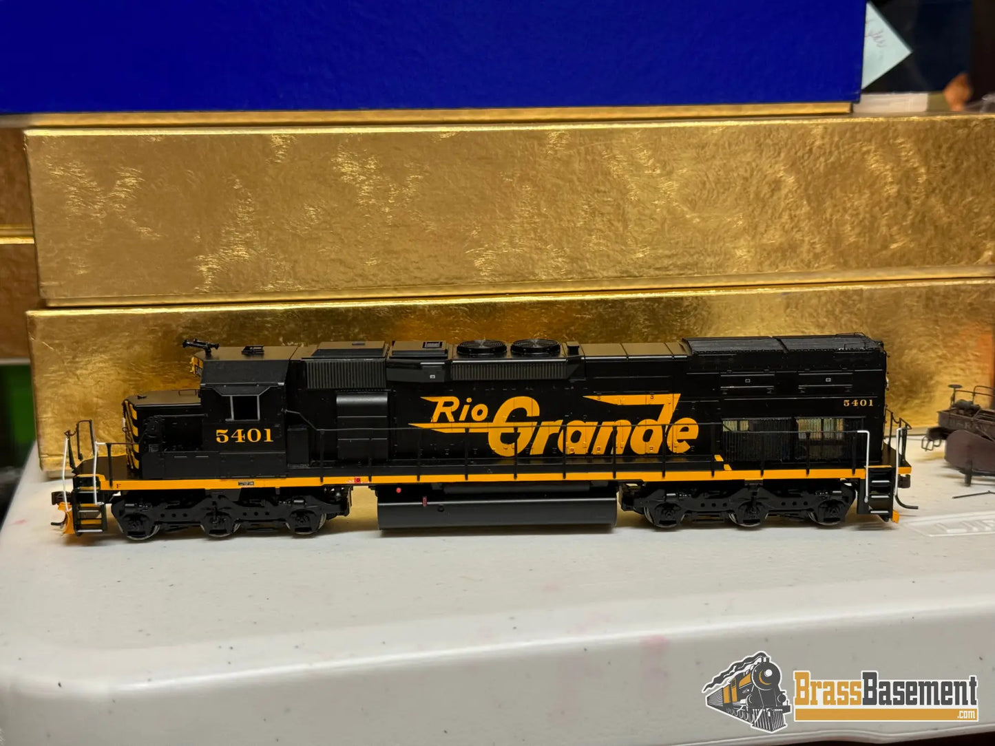 Budget Ho - Athearn Rtr 95117 Sd40T - 2 Rio Grande 5401 Dcc Quick - Plug Equipped Diesel