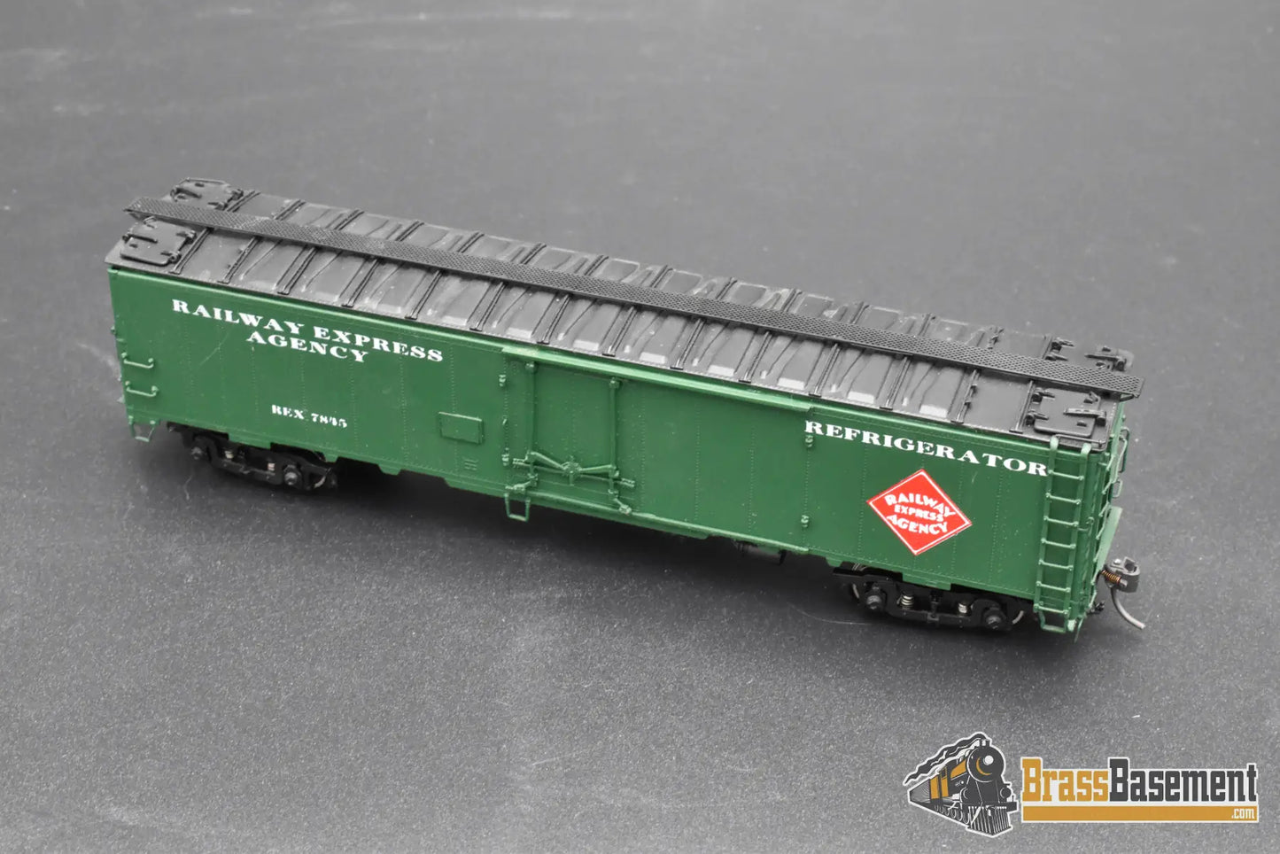HO Brass – 2068.1 REA Railway Express Agency Refrigerator Car – F/P – Mint Freight Car