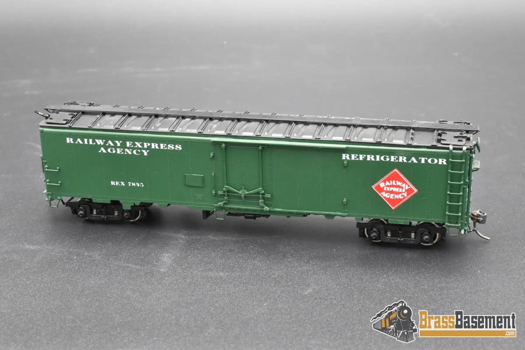 HO Brass – 2068.1 REA Railway Express Agency Refrigerator Car – F/P – Mint Freight Car