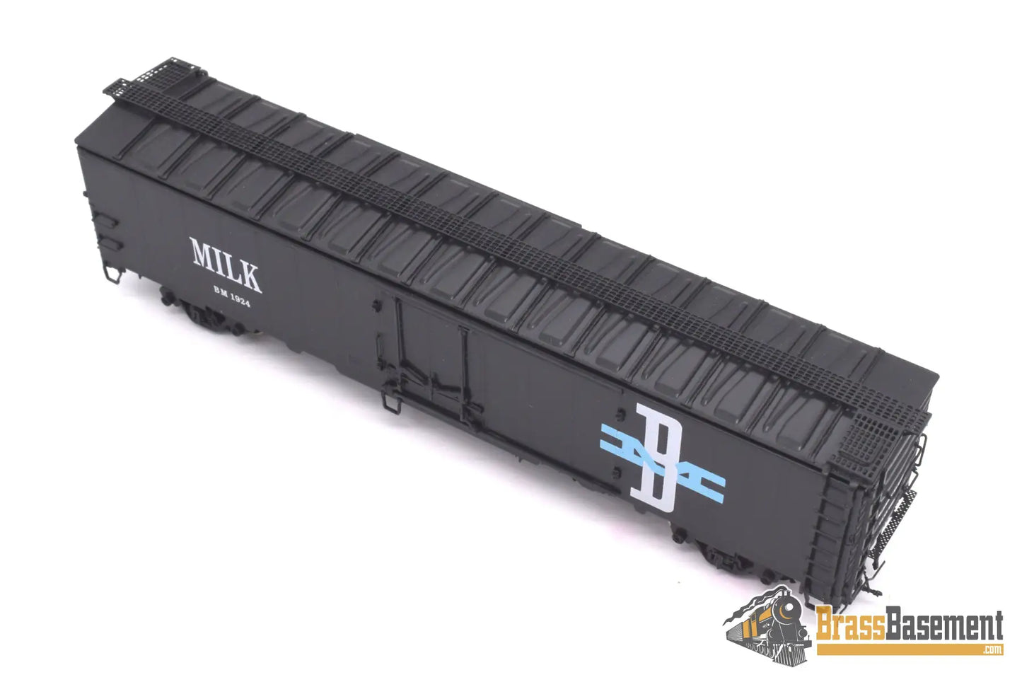 Ho Brass - Cil 2070.1 Boston & Maine 52 Ft Steel Milk Car Factory Paint Passenger