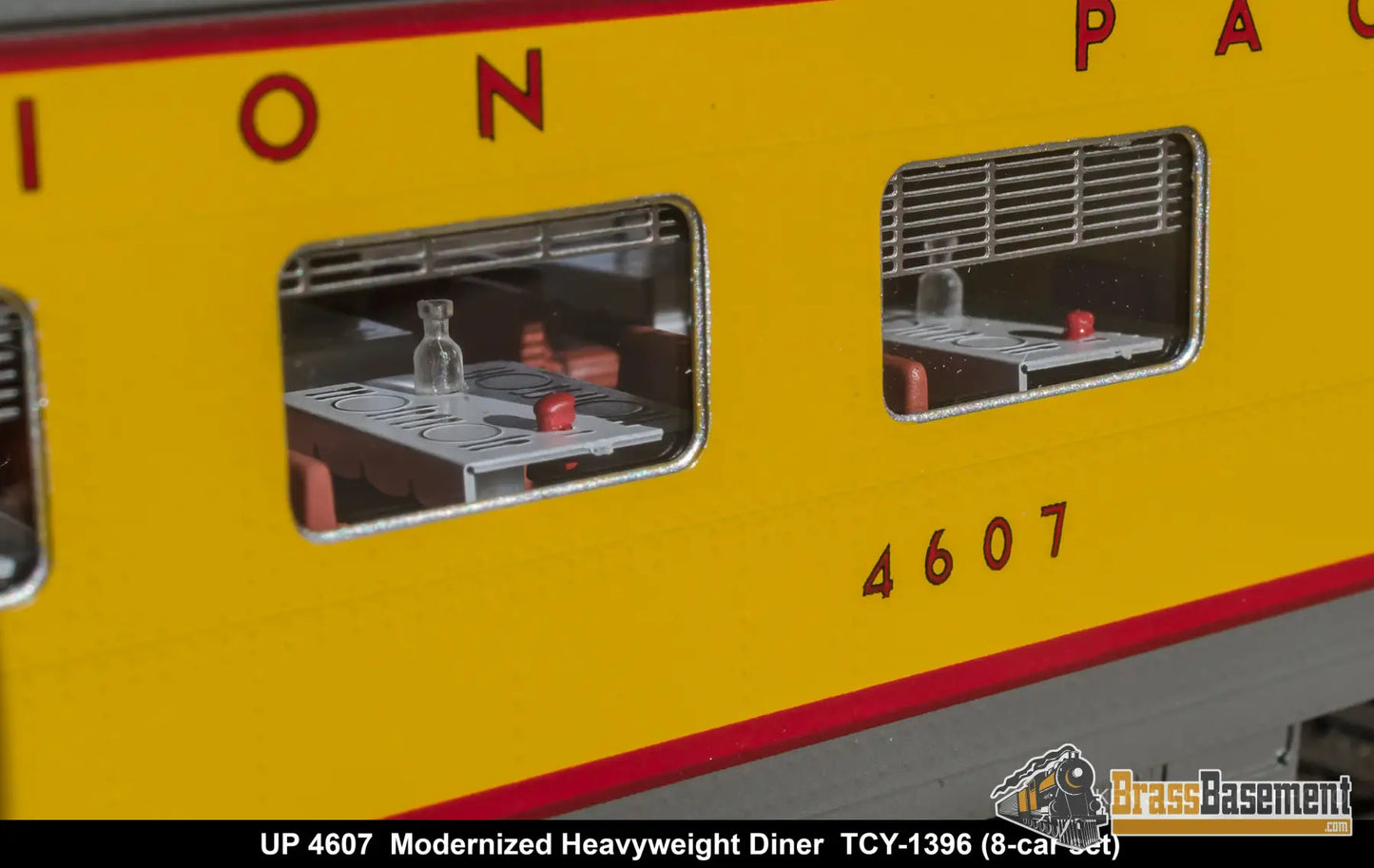 HO Brass - Coach Yard 1396 The Union Pacific ’Portland Rose’ Train - Overland Paint! 8 Cars Brand NEW Passenger
