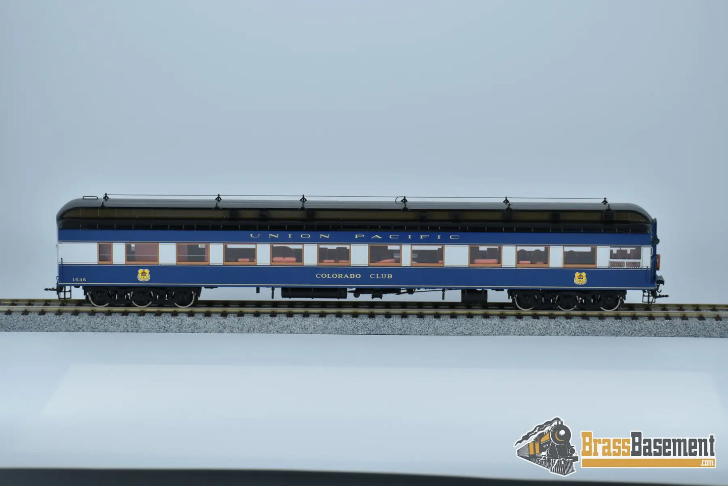 Ho Brass - Coach Yard 20 Years Of Samhongsa Union Pacific ‘Colorado Club’ Solarium Lounge