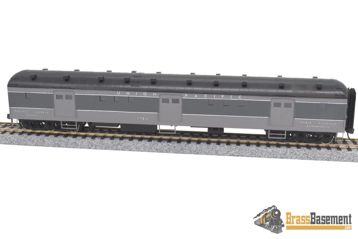Ho Brass - Coach Yard Cy 0235 Horse Baggage Automobile Car #1782 Two - Tone Overland Scheme