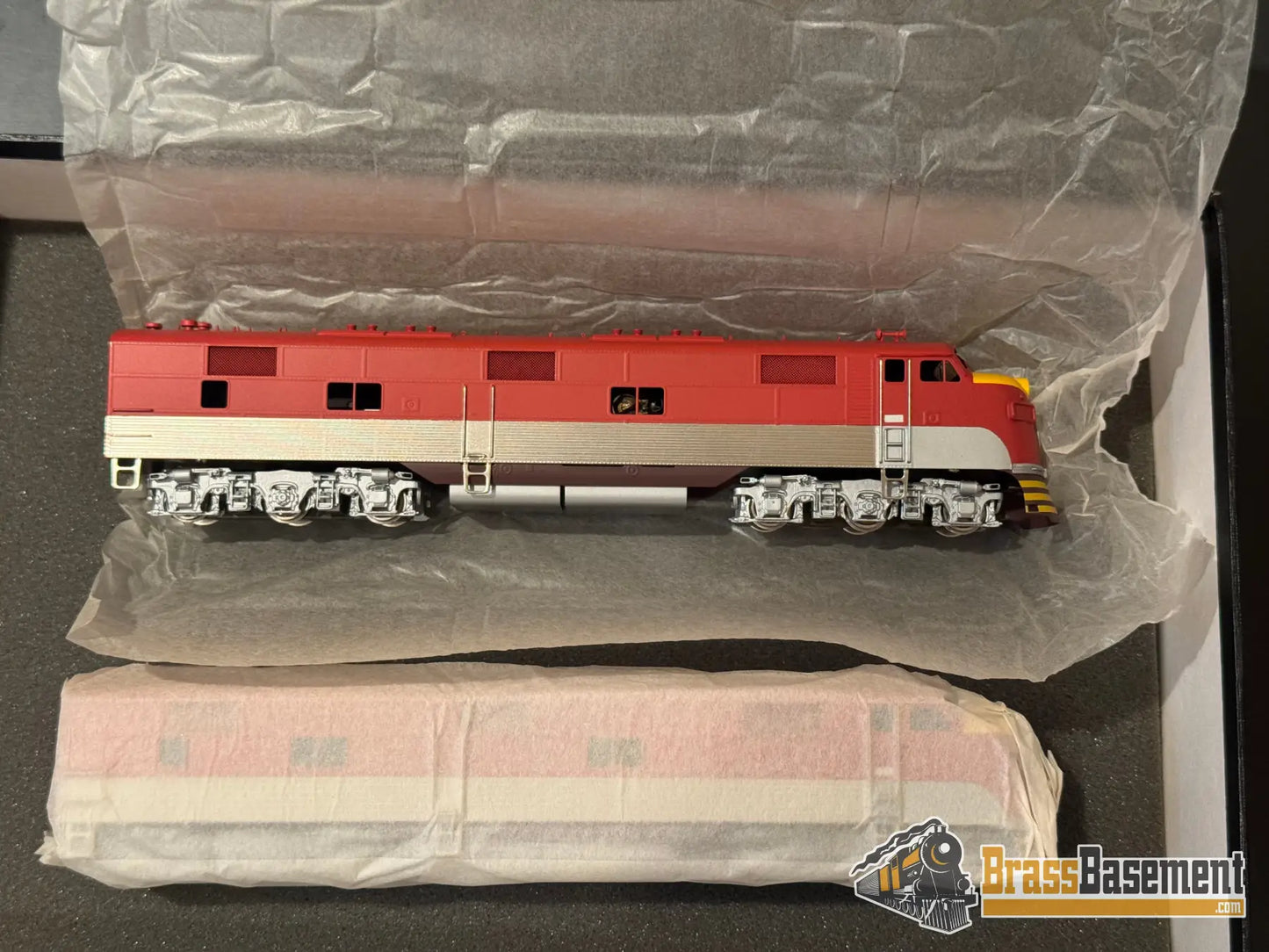 HO Brass - Hallmark MKT Frisco The Texas Special 1948 Version 6-Car Set + E-7 A/A Diesel Passenger + Diesel