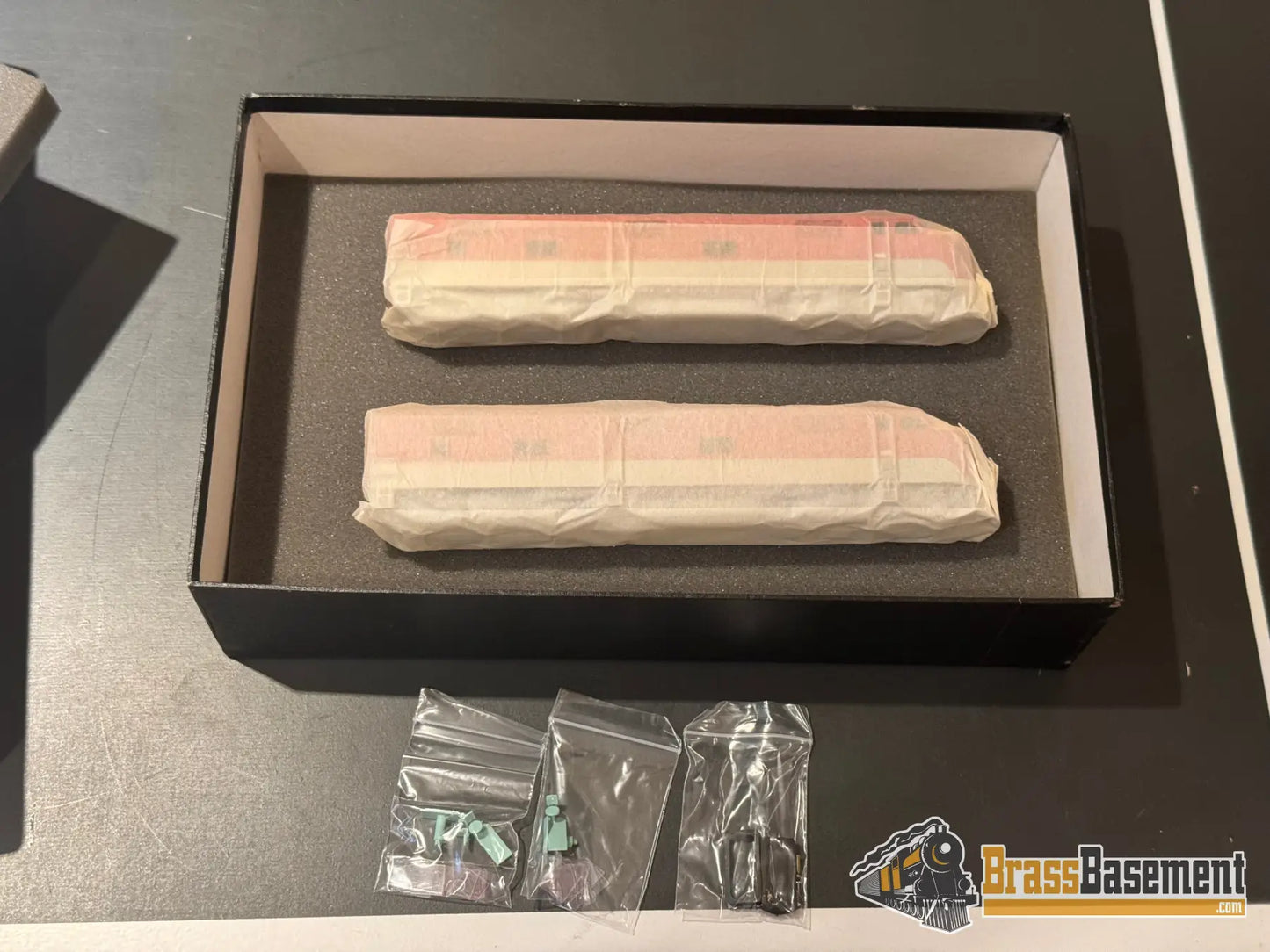 HO Brass - Hallmark MKT Frisco The Texas Special 1948 Version 6-Car Set + E-7 A/A Diesel Passenger + Diesel