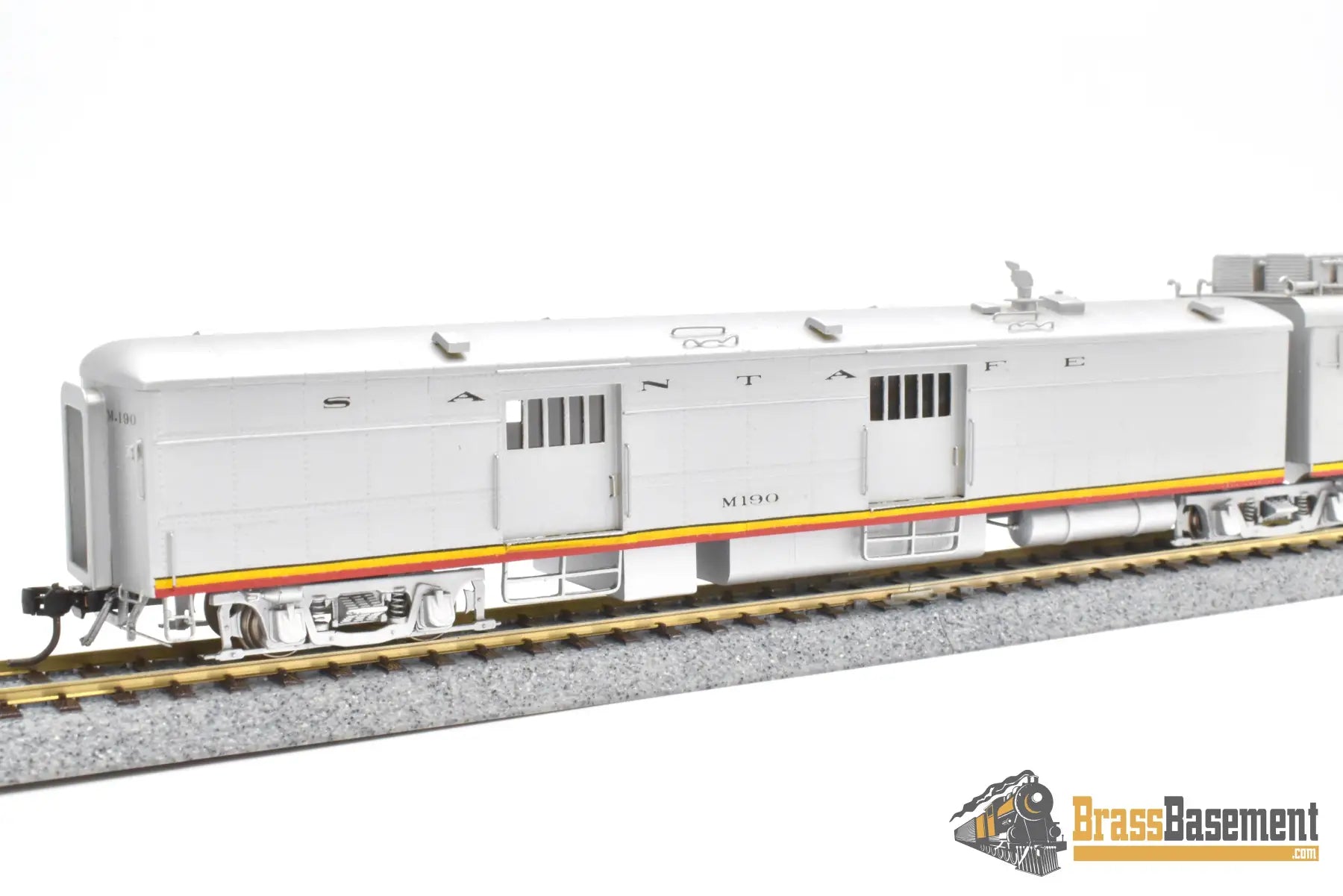 Ho Brass - Key Santa Fe M - 190 Articulated Motor - Car Doodlebug Fm Korea Factory Painted Passenger