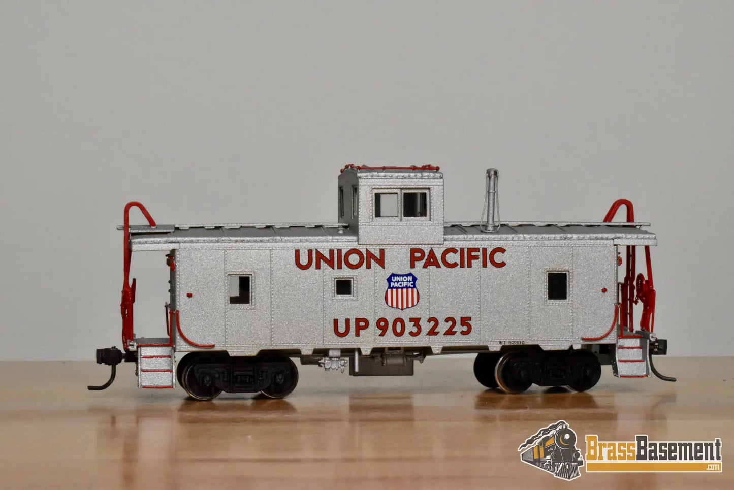 HO Brass β OMI 1121 β Union Pacific CA-4 Caboose #903225 β Custom Painted - Brass Caboose
