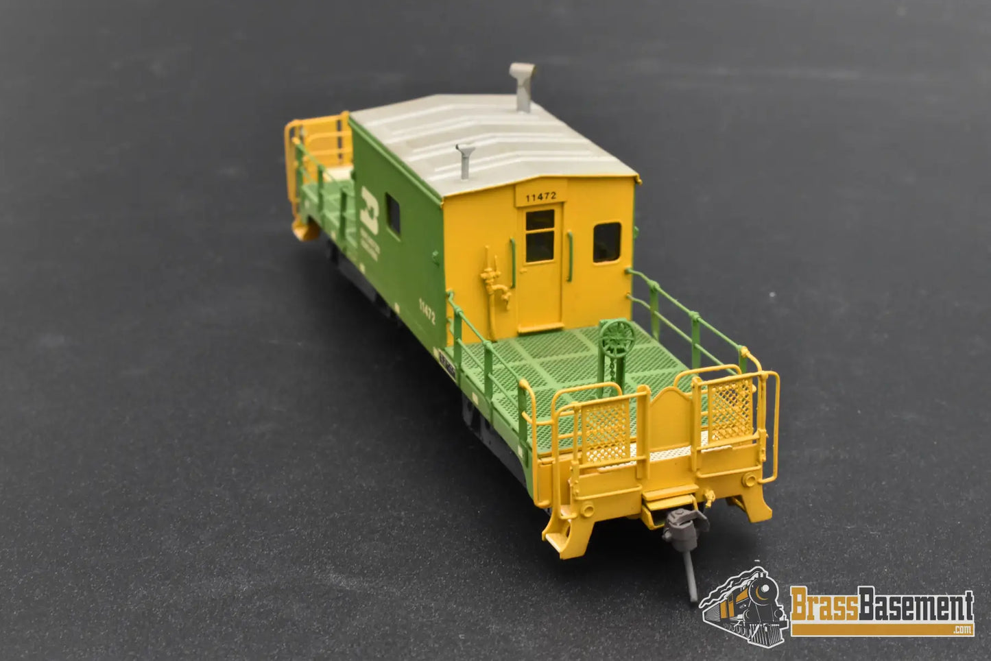HO Brass – OMI 1130 BN Burlington Northern Transfer Caboose – #11472 – F/P – Mint Caboose