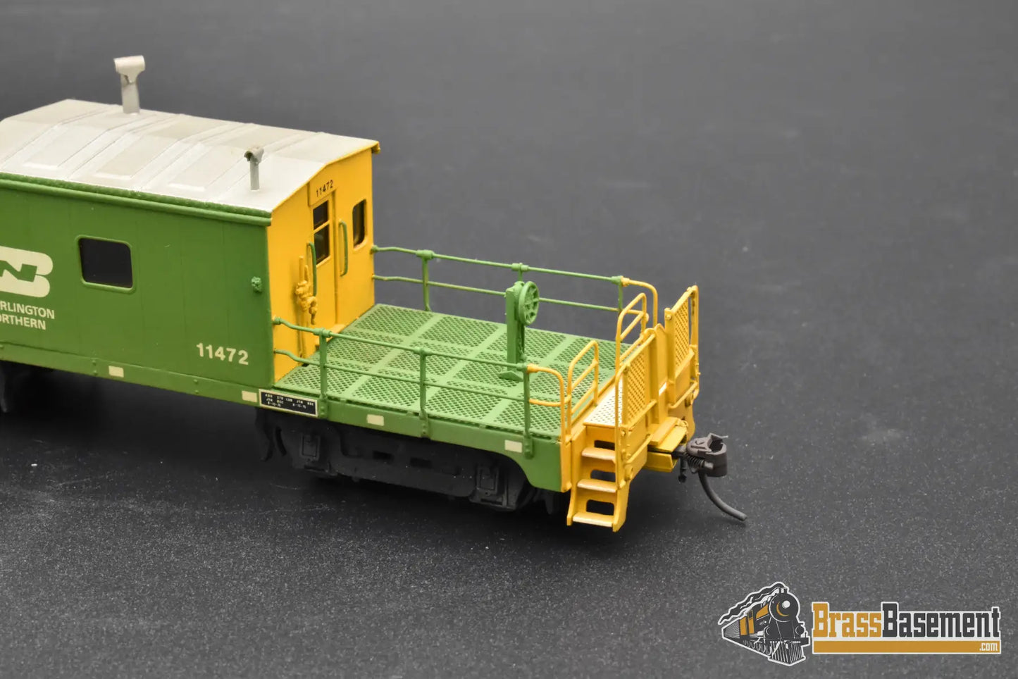 HO Brass – OMI 1130 BN Burlington Northern Transfer Caboose – #11472 – F/P – Mint Caboose