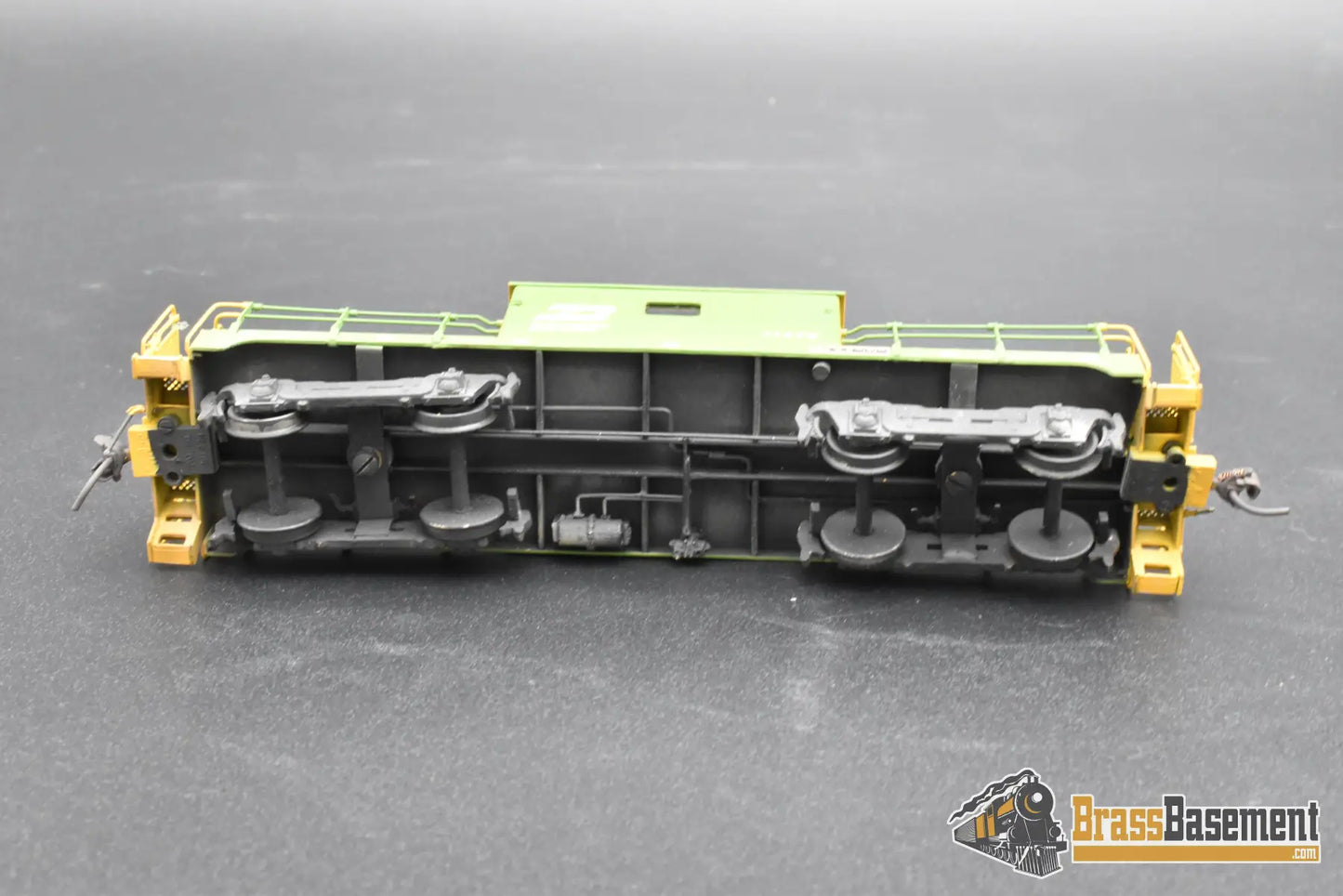 HO Brass – OMI 1130 BN Burlington Northern Transfer Caboose – #11472 – F/P – Mint Caboose