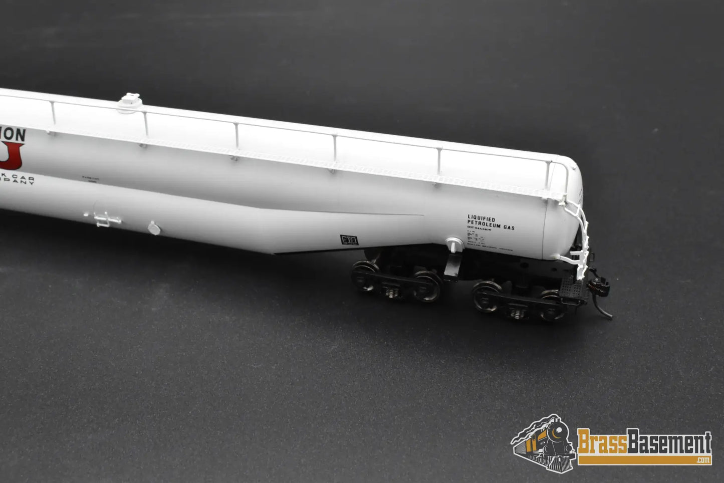 HO Brass – OMI 1352.1 UTLX Union Tank Car 89’ Jumbo Tank Car – #83699 – F/P White – Mint Freight Car