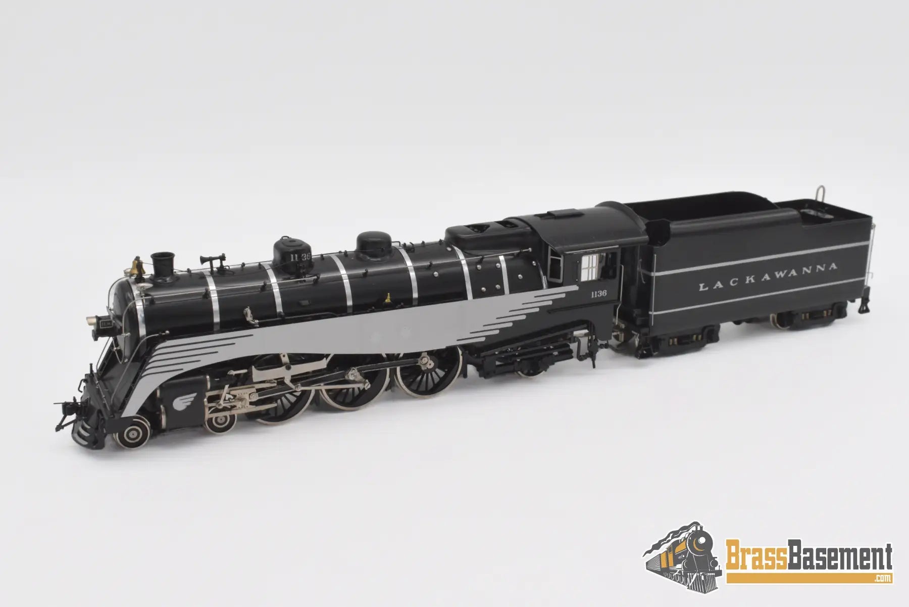 Ho Brass - Omi 1537.1 Dl&W Delaware Lackawanna & Western N-12A 4-6-2 Streamlined #1136 Black/Chrome