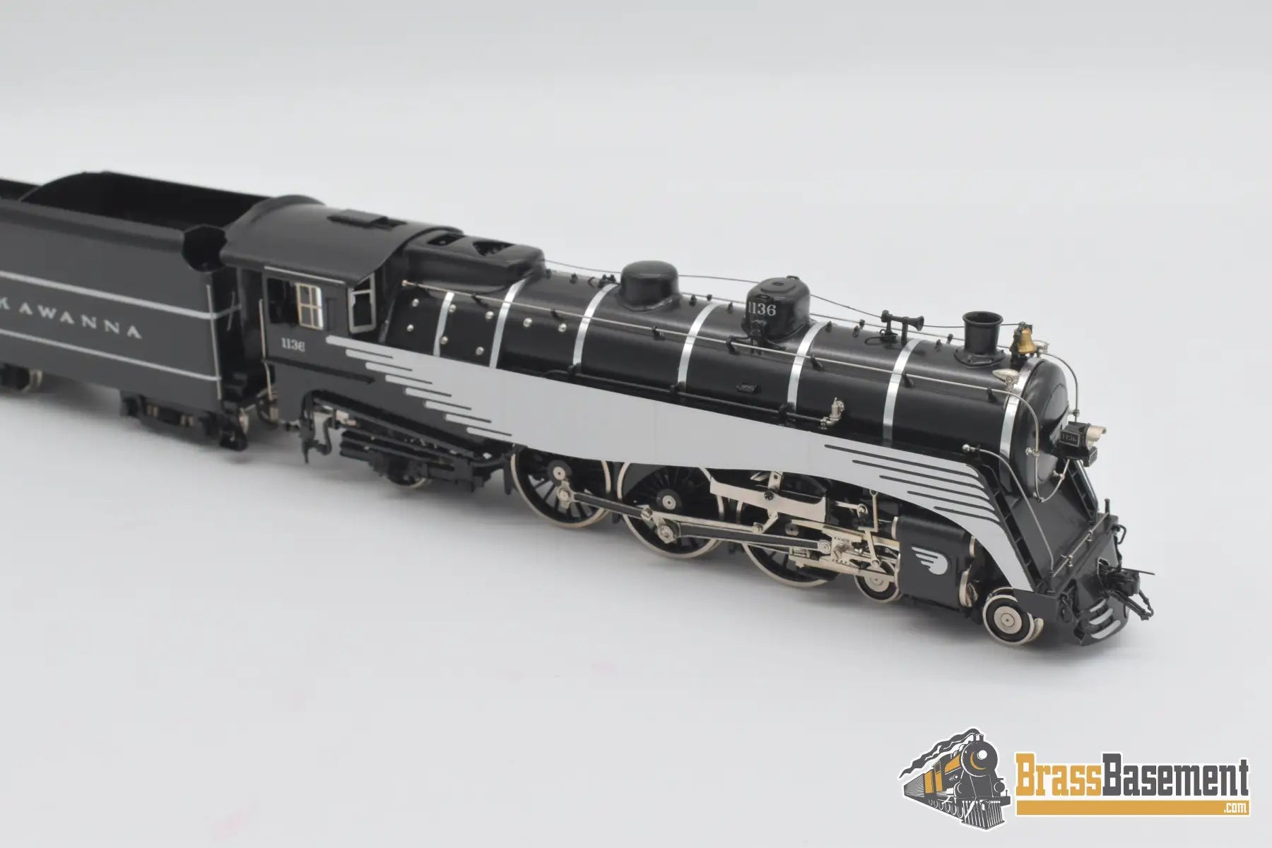 Ho Brass - Omi 1537.1 Dl&W Delaware Lackawanna & Western N-12A 4-6-2 Streamlined #1136 Black/Chrome