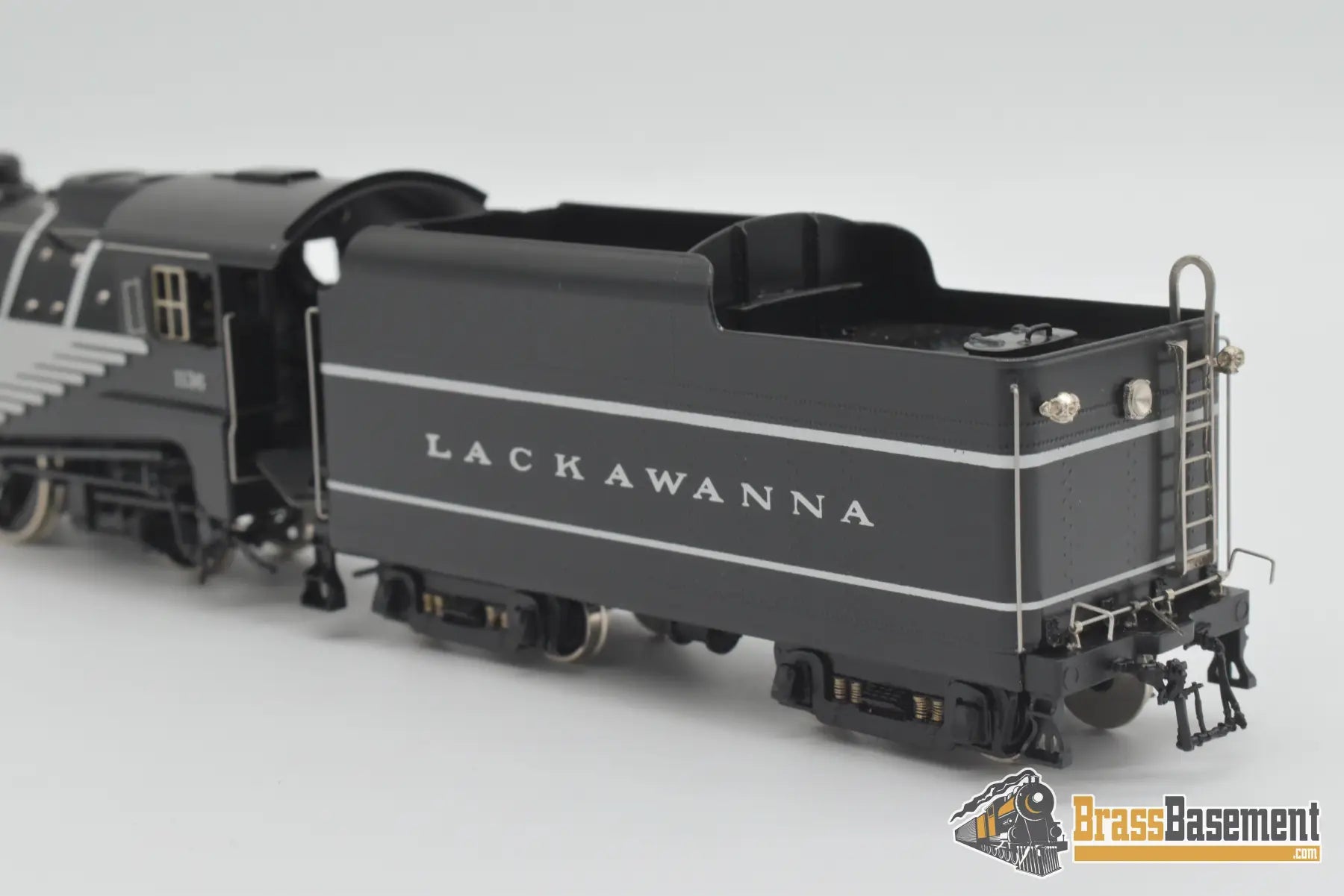 Ho Brass - Omi 1537.1 Dl&W Delaware Lackawanna & Western N-12A 4-6-2 Streamlined #1136 Black/Chrome