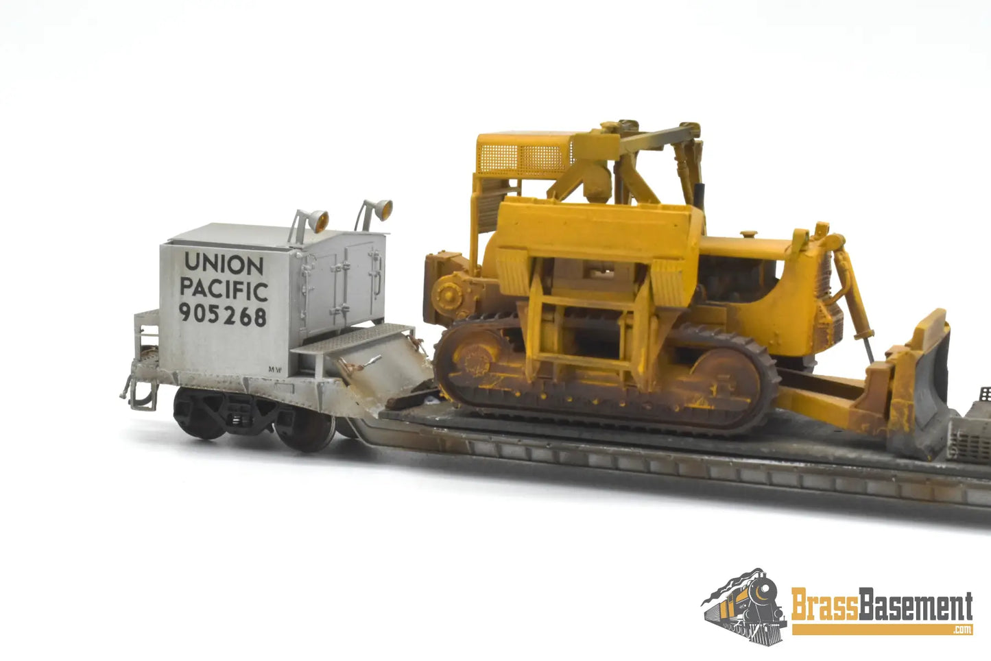 HO Brass - OMI 3321.1 Union Pacific UP Bulldozer Wreck flat Car #905268 w/ BullDozer Freight