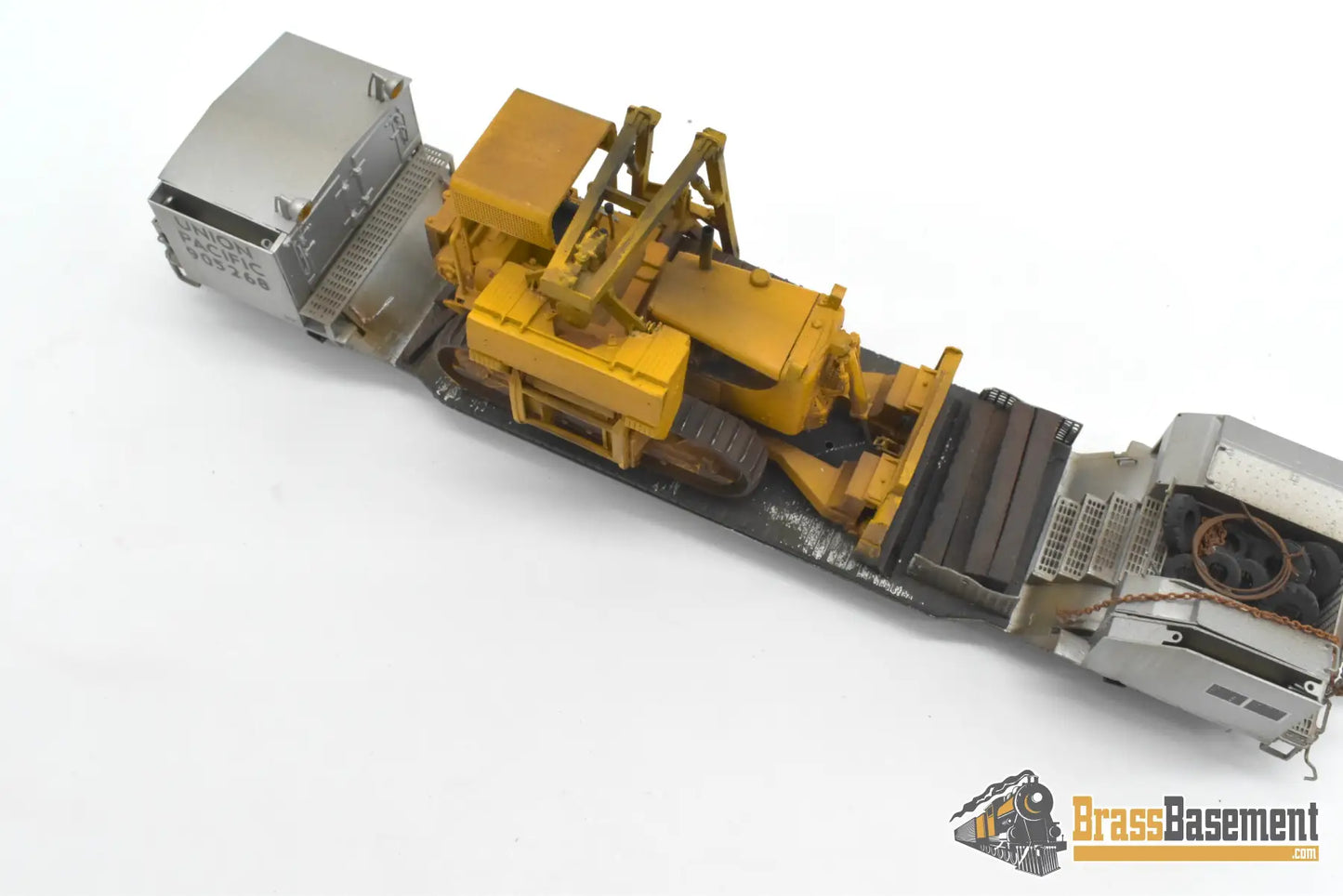 HO Brass - OMI 3321.1 Union Pacific UP Bulldozer Wreck flat Car #905268 w/ BullDozer Freight