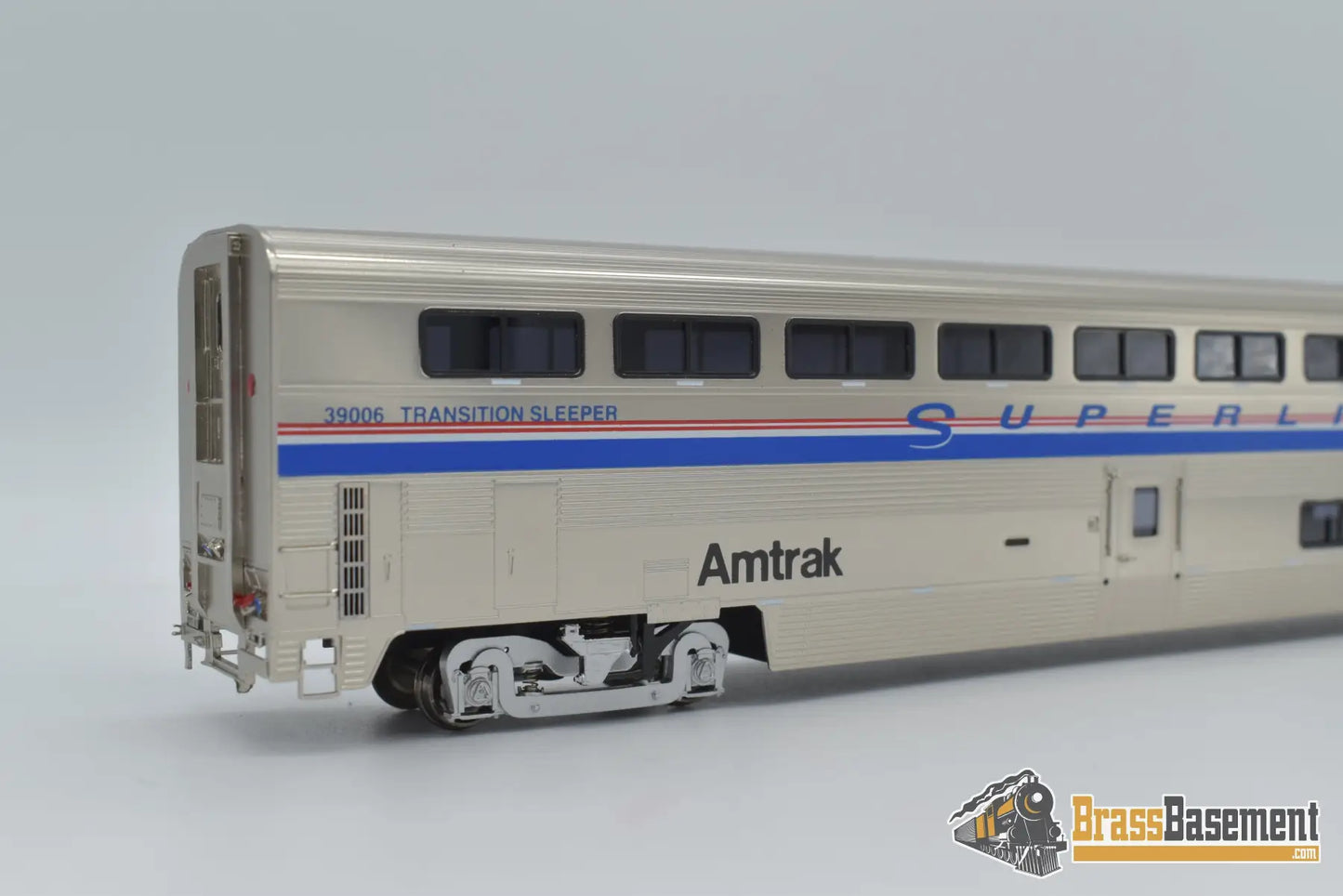 Ho Brass - Omi 3335.1 Amtrak Superliner Ii Transition Sleeper #39006 Factory Paint Passenger
