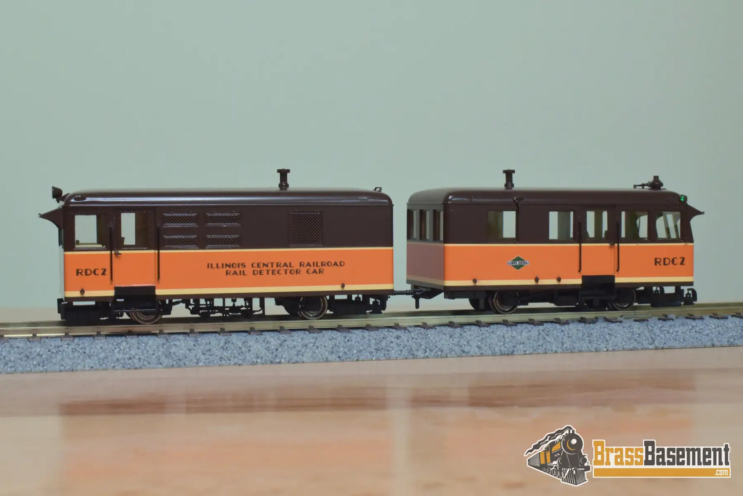 HO Brass - OMI 4306.1 IC Illinois Central - Magnetic Rail Defect Detector #RDC2 Diesel