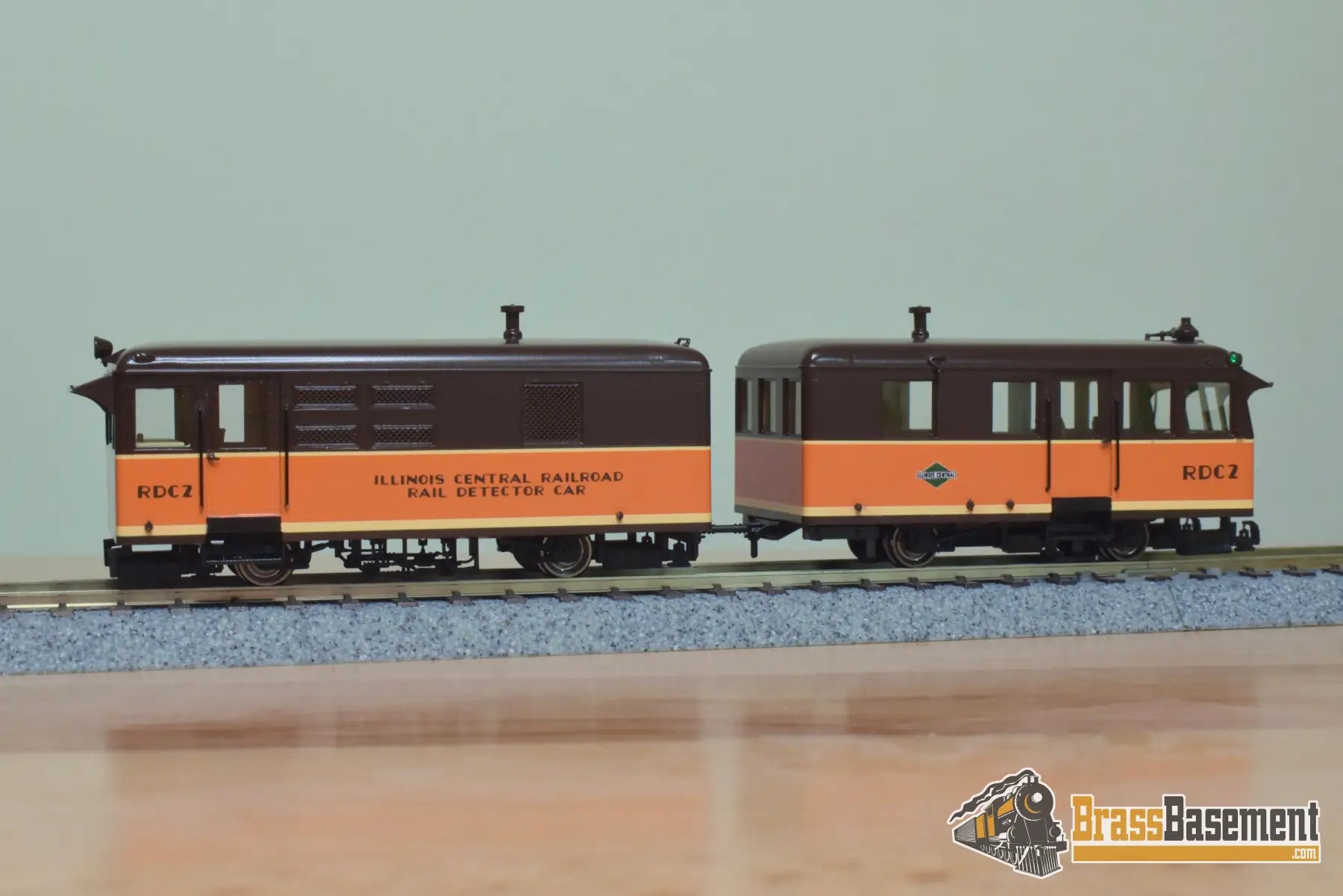 HO Brass - OMI 4306.1 IC Illinois Central - Magnetic Rail Defect Detector #RDC2 Diesel