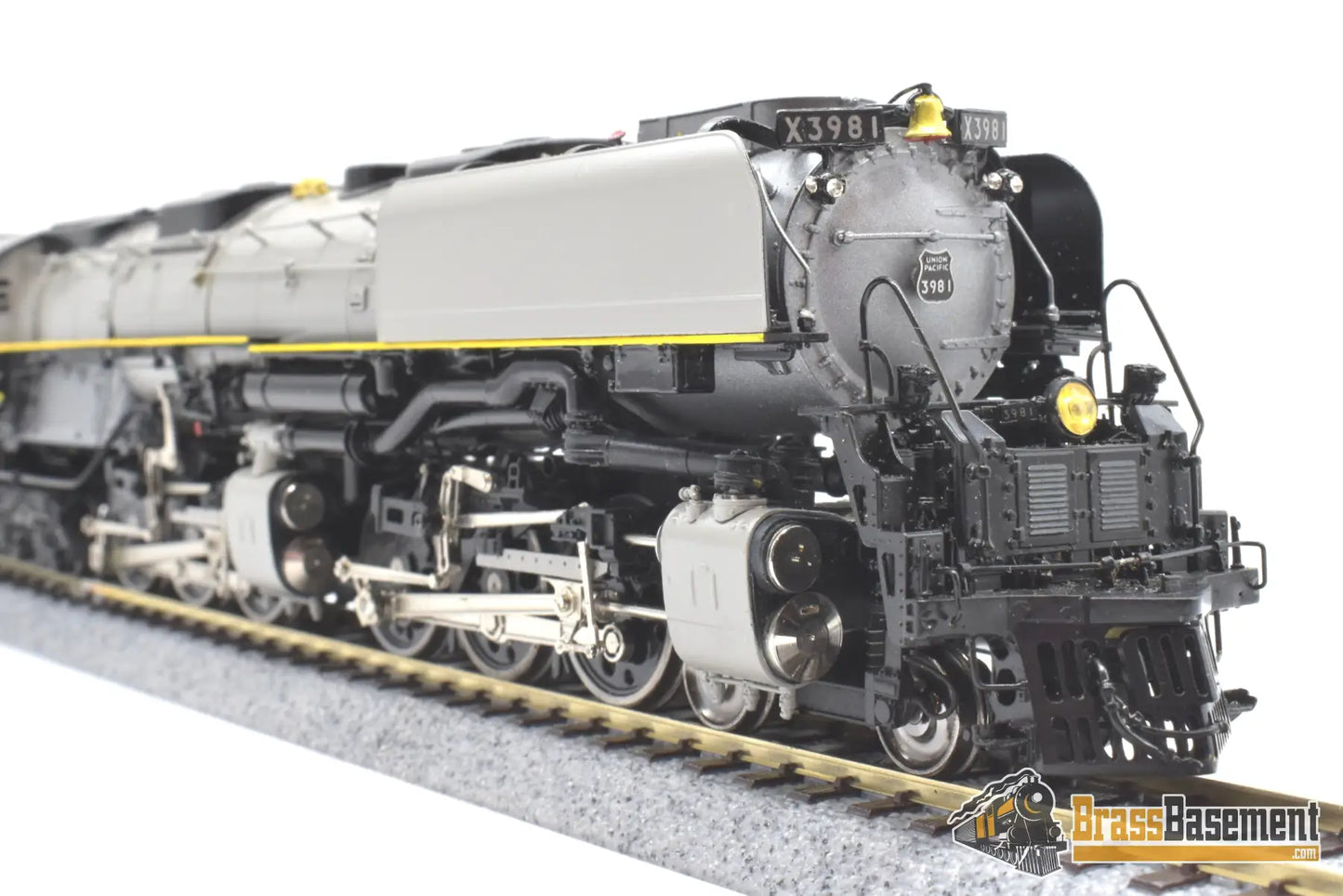 Ho Brass - Overland Omi 1592.1 Union Pacific Challenger 4 - 6 - 6 - 4 Grayhound #3981 Steam