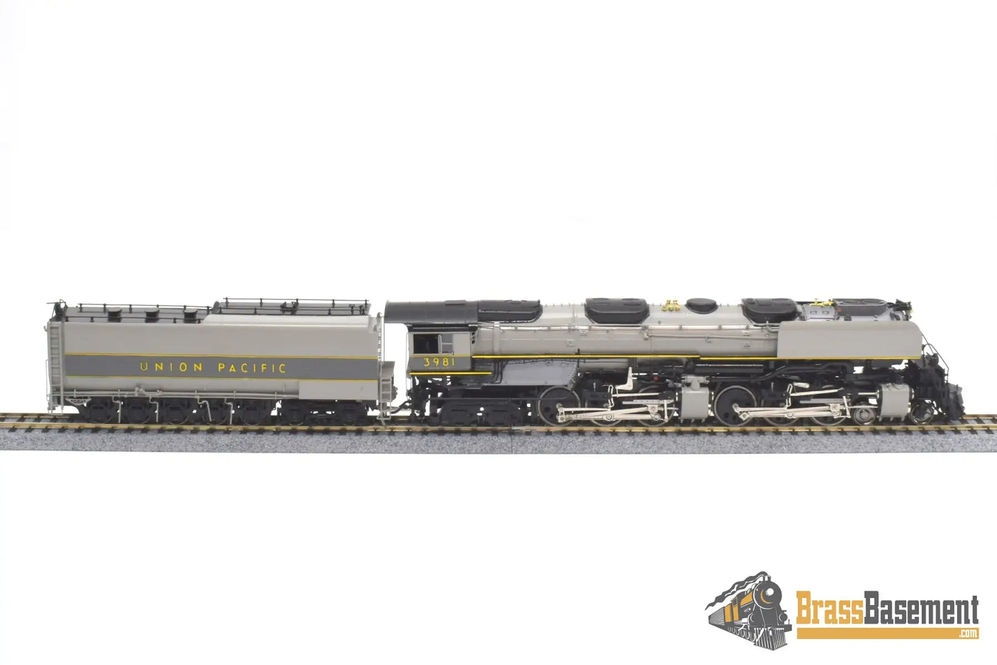 Ho Brass - Overland Omi 1592.1 Union Pacific Challenger 4 - 6 - 6 - 4 Grayhound #3981 Steam