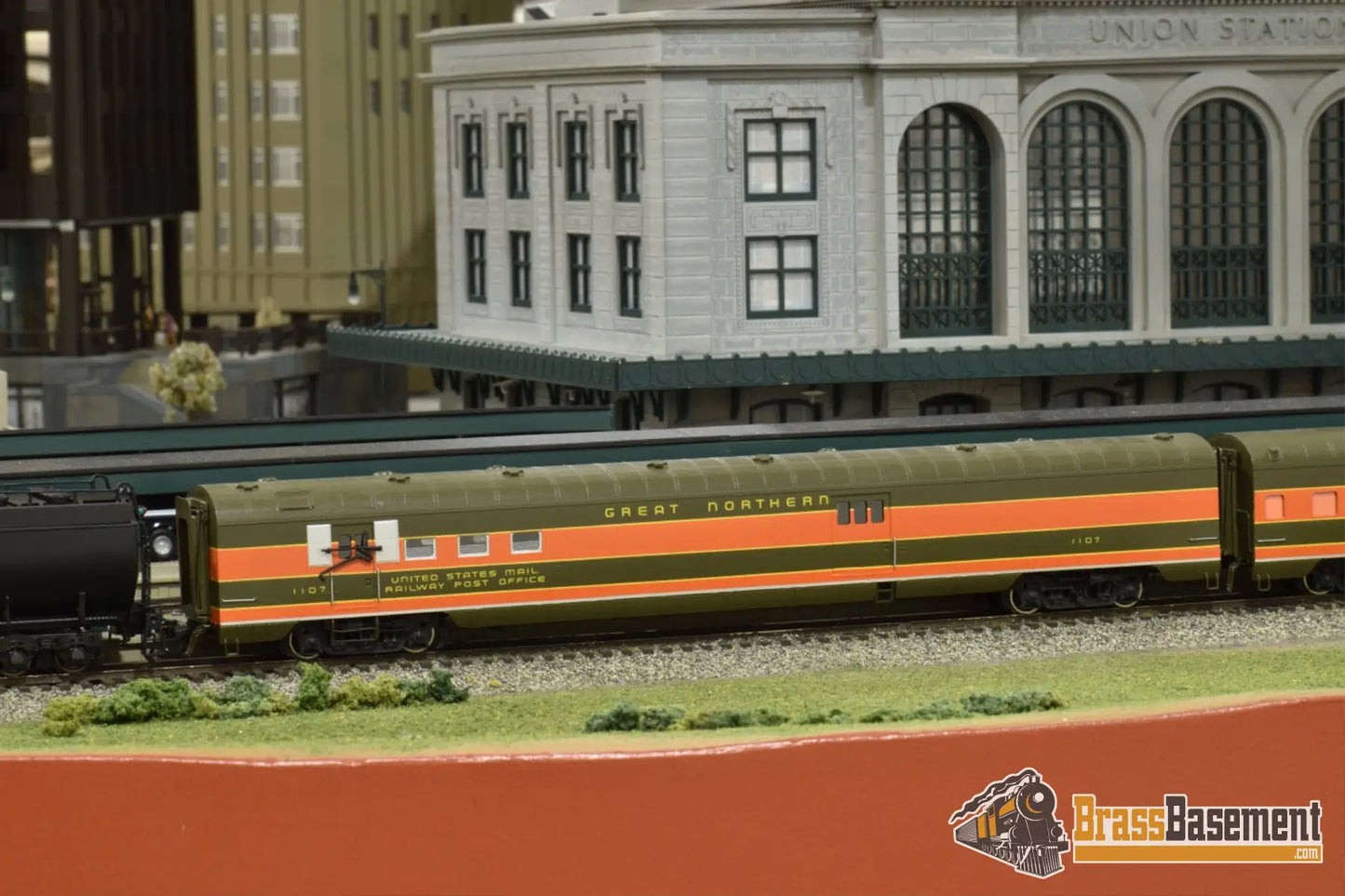 Ho Brass - Palace Car Company Great Northern Gn ’Red River’ 5 Passenger Train Interior & Pro Paint