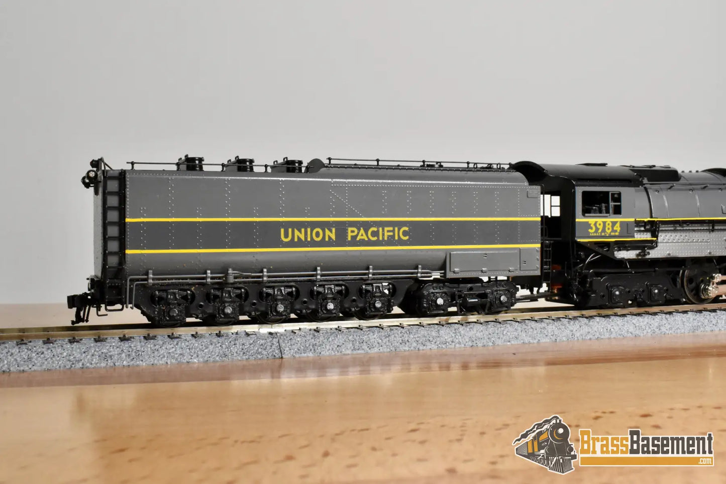HO Brass PFM Tenshodo Union Pacific UP 4 6 6 4 Challenger #3984 Two Tone Gray Yellow Stripe w/ Deflectors Oil 1999 Run