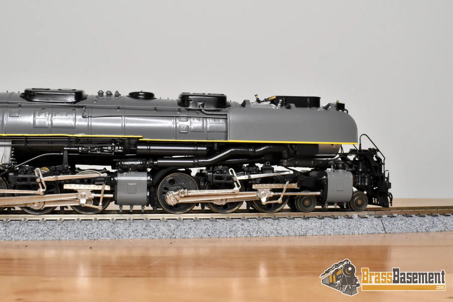 HO Brass PFM Tenshodo Union Pacific UP 4 6 6 4 Challenger #3984 Two Tone Gray Yellow Stripe w/ Deflectors Oil 1999 Run