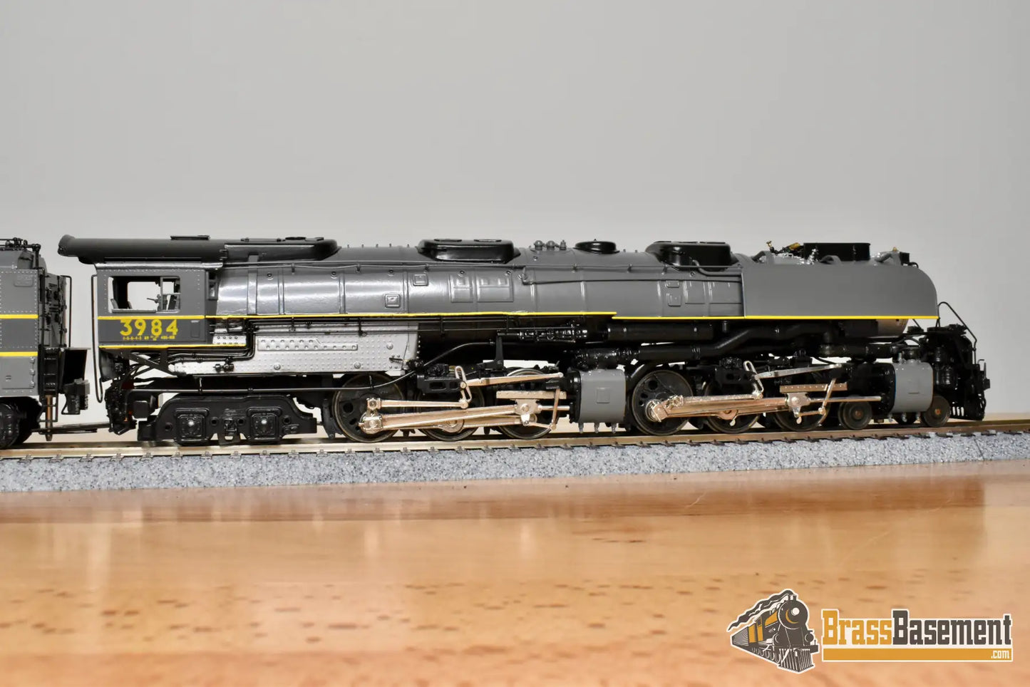 HO Brass PFM Tenshodo Union Pacific UP 4 6 6 4 Challenger #3984 Two Tone Gray Yellow Stripe w/ Deflectors Oil 1999 Run