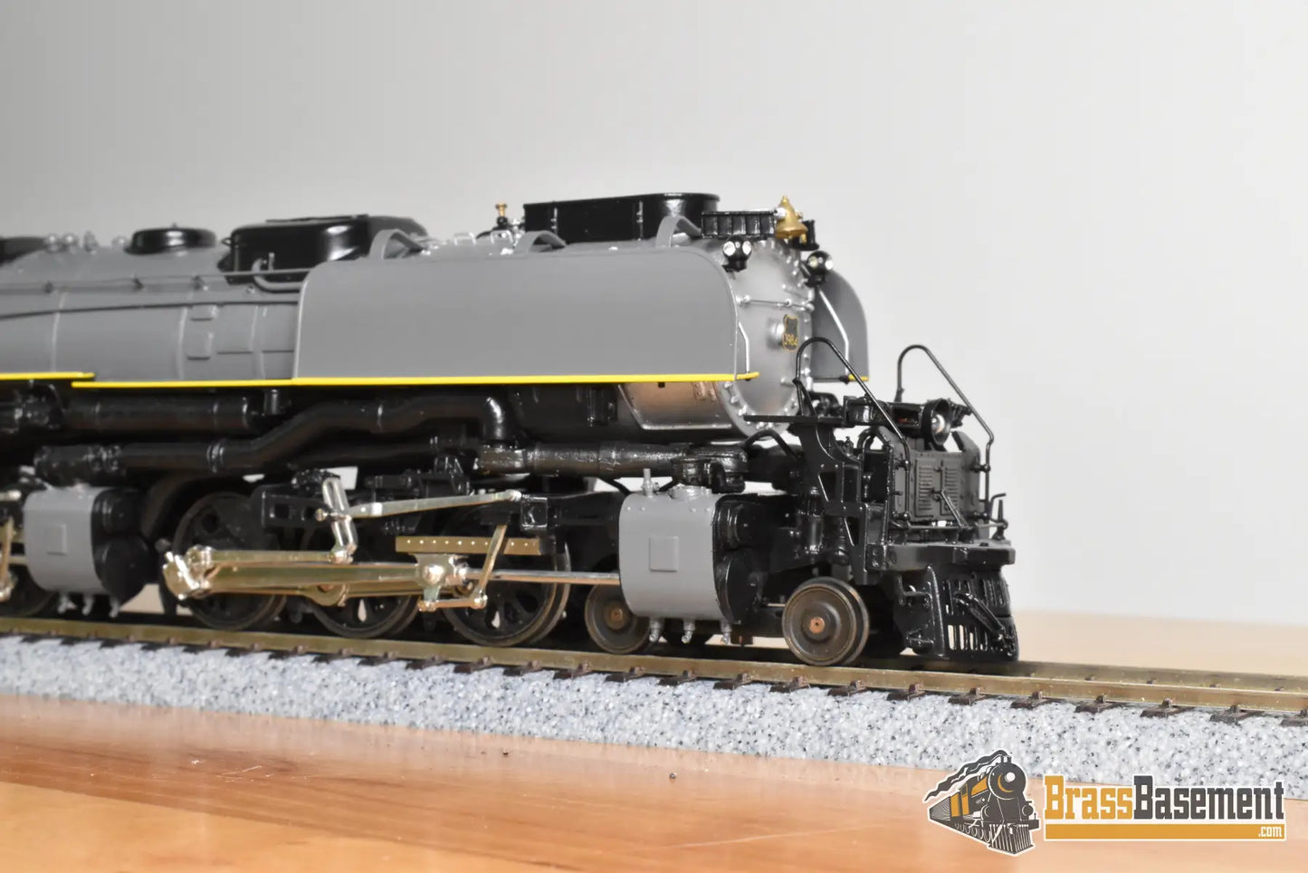 HO Brass PFM Tenshodo Union Pacific UP 4 6 6 4 Challenger #3984 Two Tone Gray Yellow Stripe w/ Deflectors Oil 1999 Run