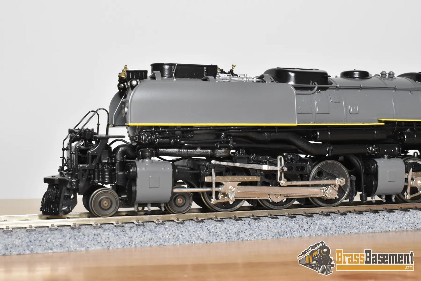 HO Brass PFM Tenshodo Union Pacific UP 4 6 6 4 Challenger #3984 Two Tone Gray Yellow Stripe w/ Deflectors Oil 1999 Run