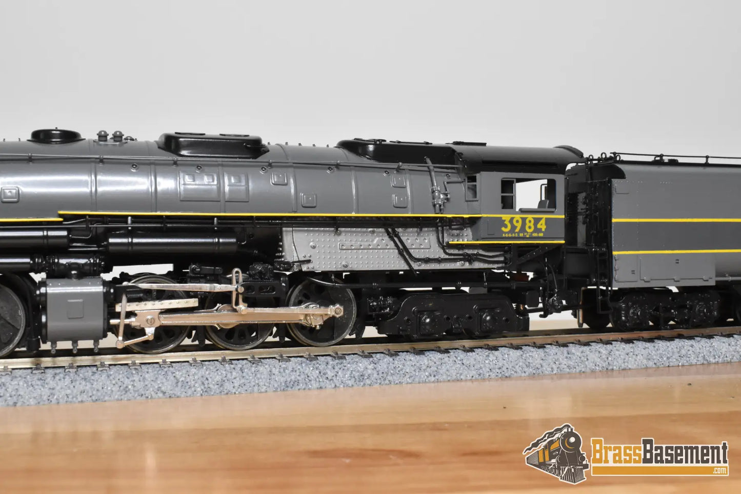 HO Brass PFM Tenshodo Union Pacific UP 4 6 6 4 Challenger #3984 Two Tone Gray Yellow Stripe w/ Deflectors Oil 1999 Run