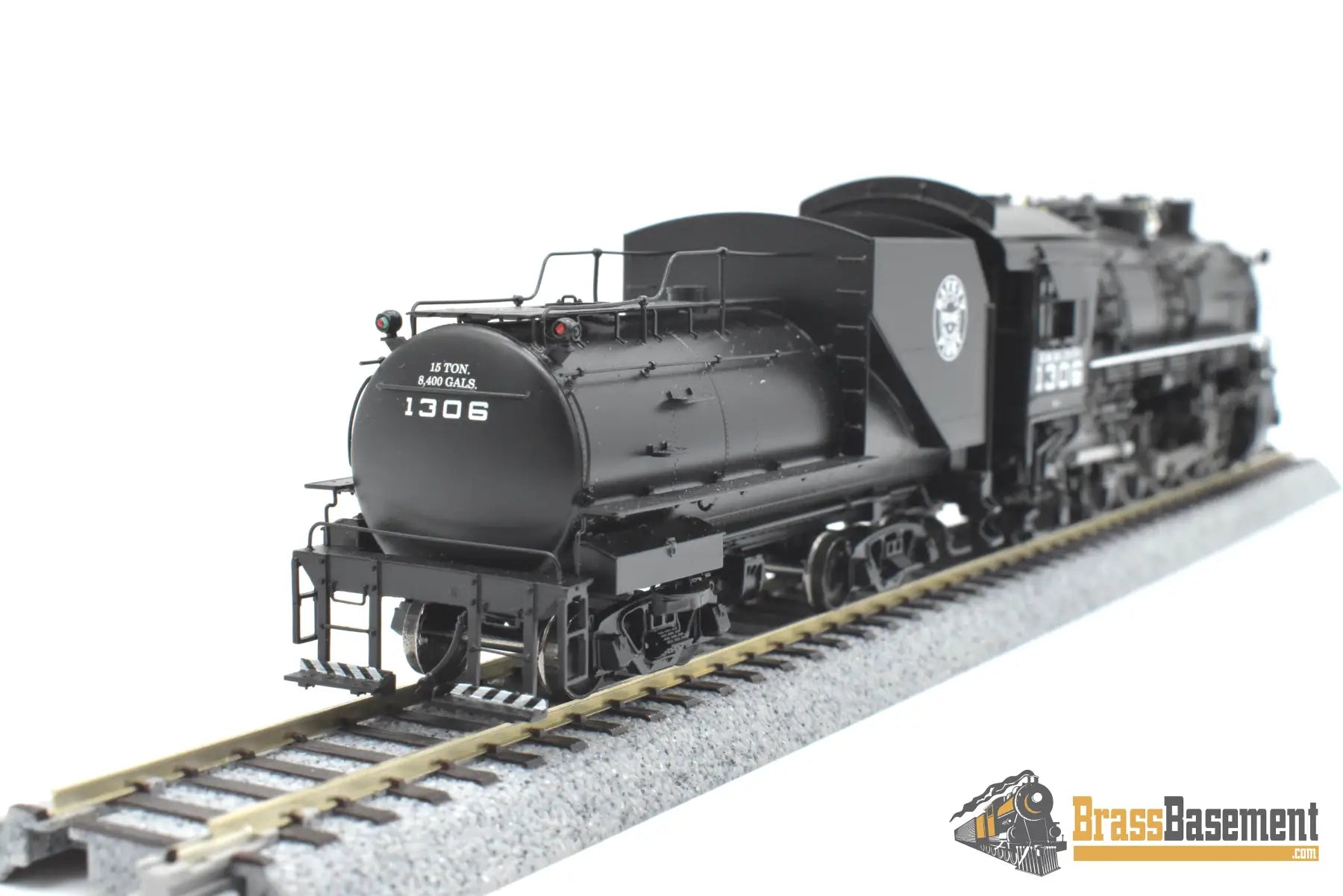 HO Brass - PSC 17042-1 DM&IR 2-8-2 Black Boiler #1306 Coffin FWH - RARE Steam