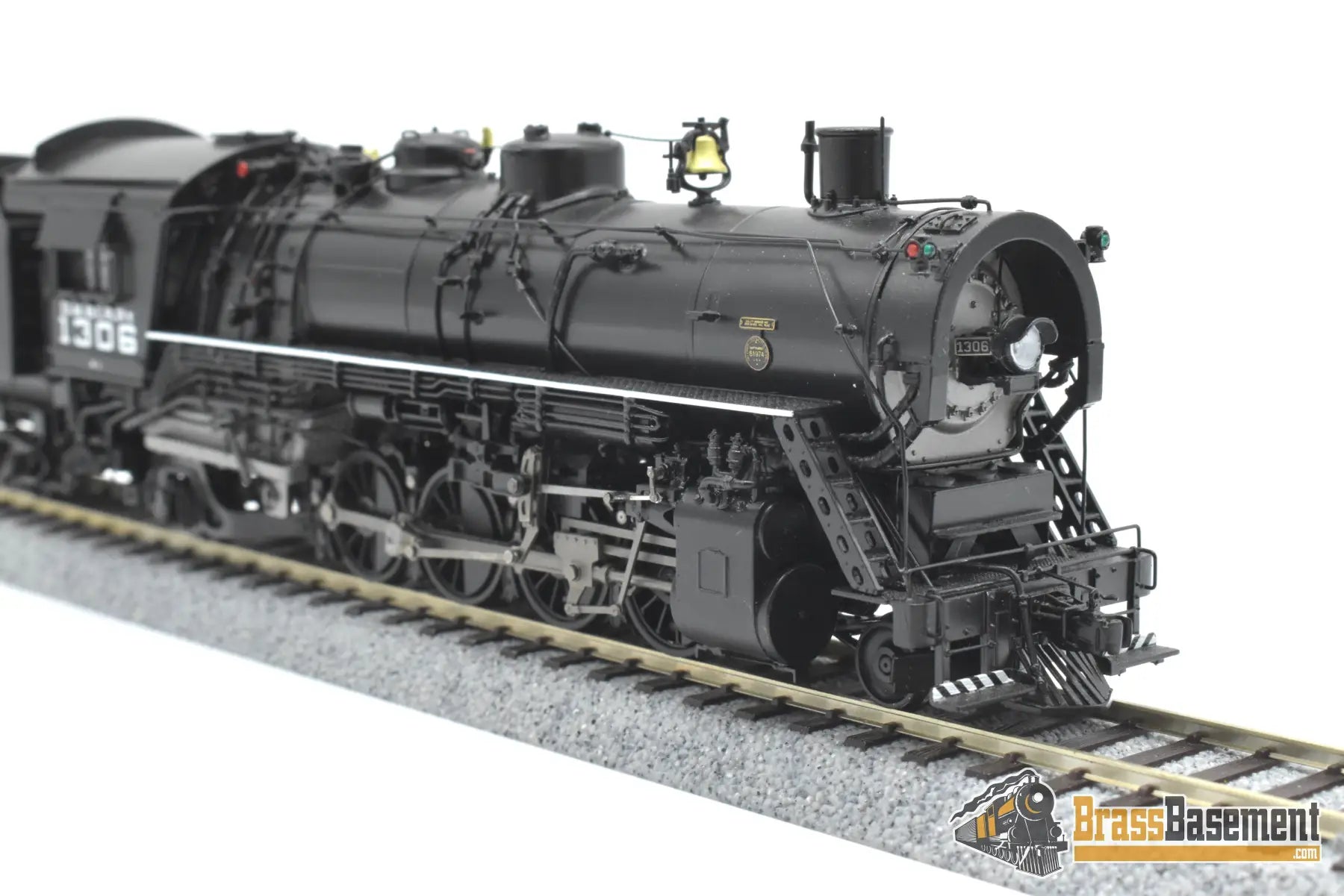 HO Brass - PSC 17042-1 DM&IR 2-8-2 Black Boiler #1306 Coffin FWH - RARE Steam