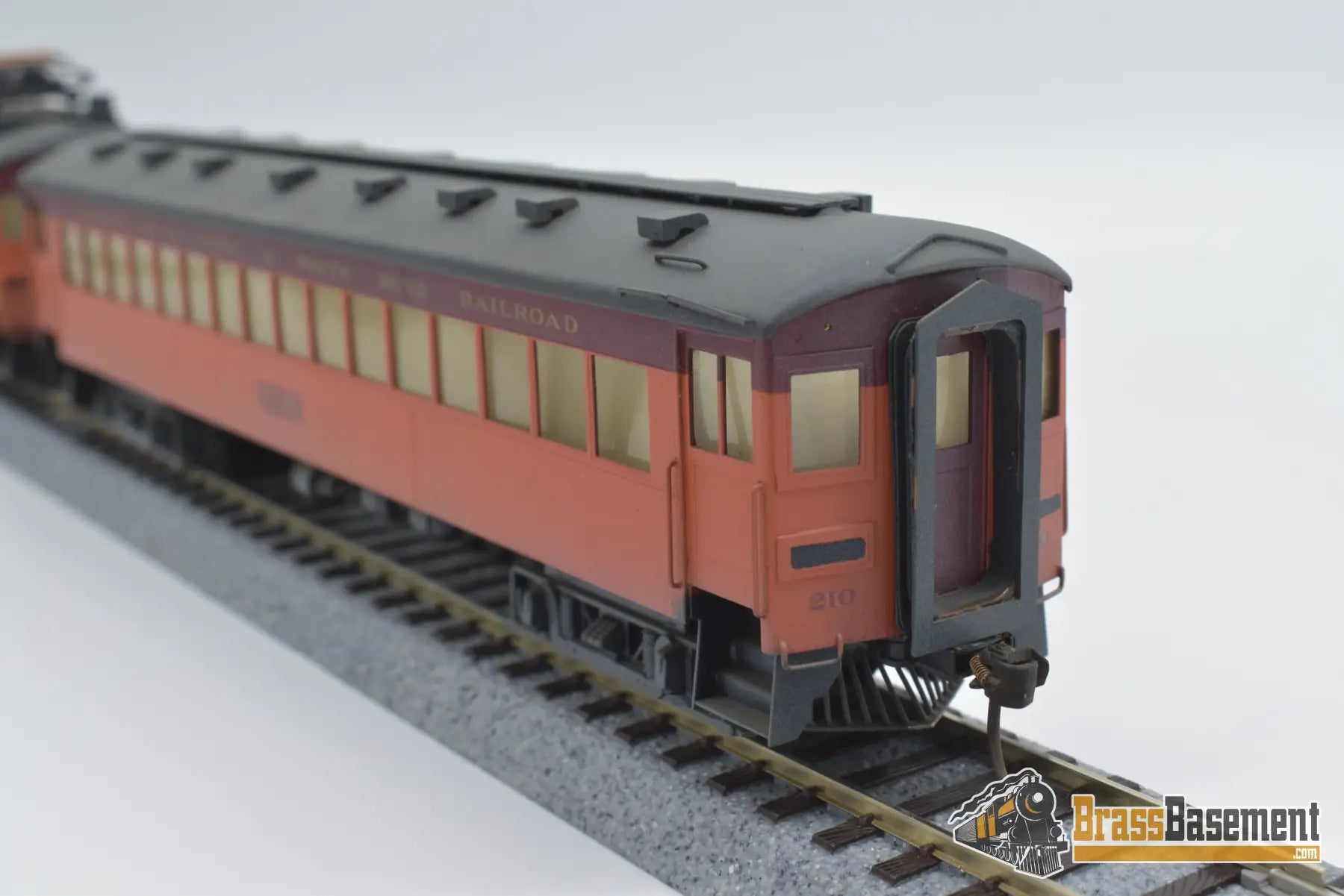 Ho Brass - South Shore Electric Coach & Trailer Set Custom Paint