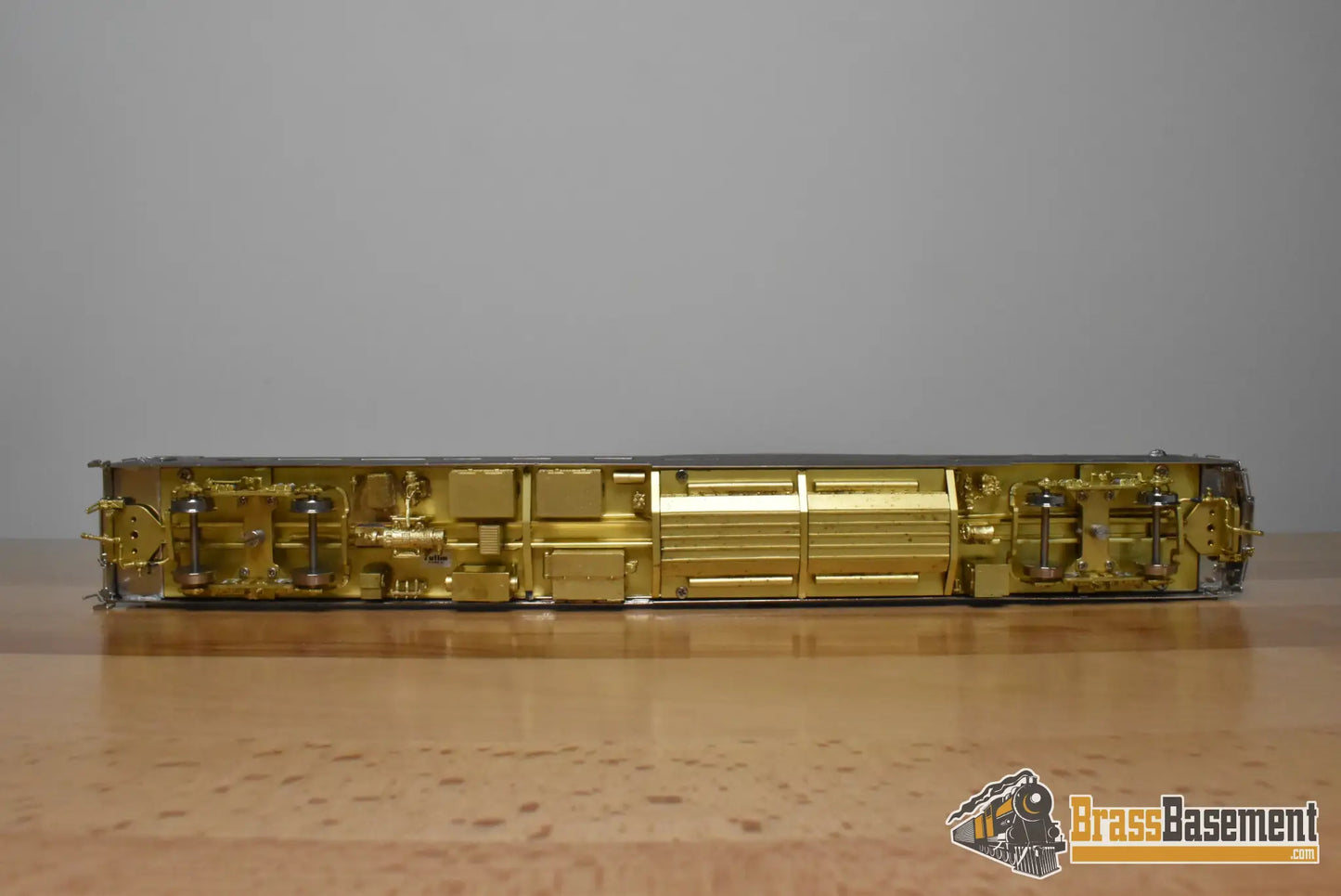 HO Brass - SSL Shoreham CBQ10 Denver Zephyr CB&Q Vista-Dome Parlor Buffet Observation - Unpainted - Passenger