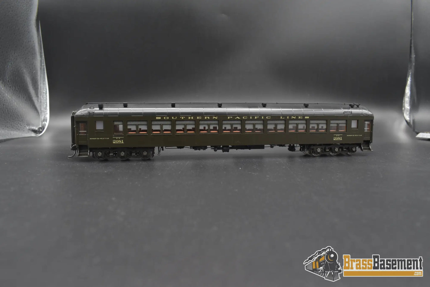 Ho Brass - Tcy 0965 Southern Pacific Lines Spl #2081 Parlor 72 - C - 1 Full Interior Passenger