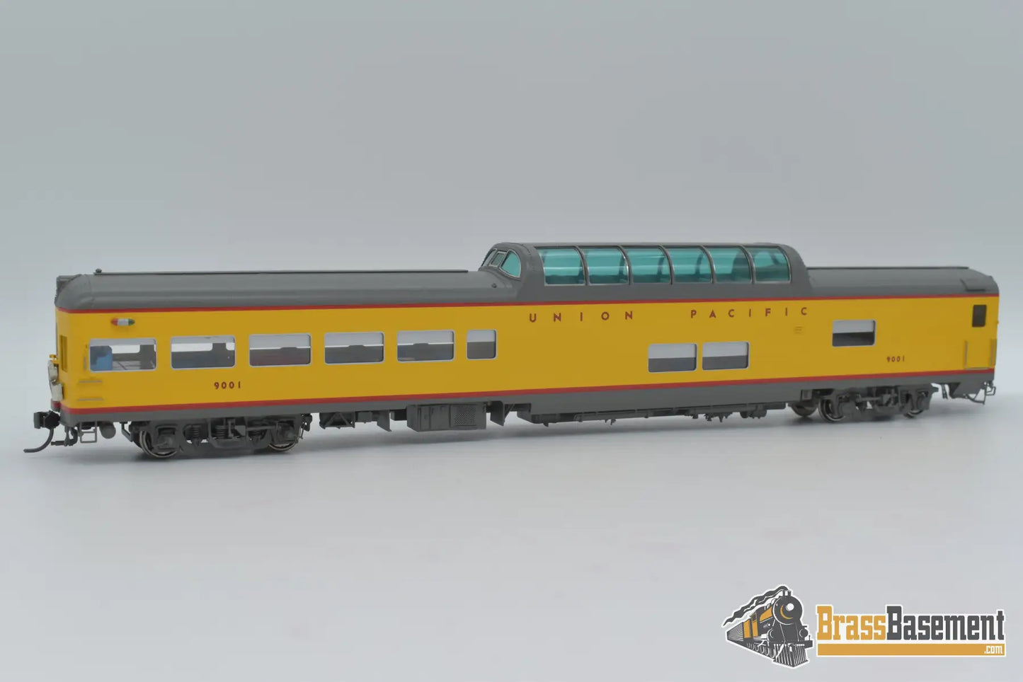 Ho Brass - Tcy 1382.10 Union Pacific Dome Observation Car #9001 - Factory Paint & Tail Light