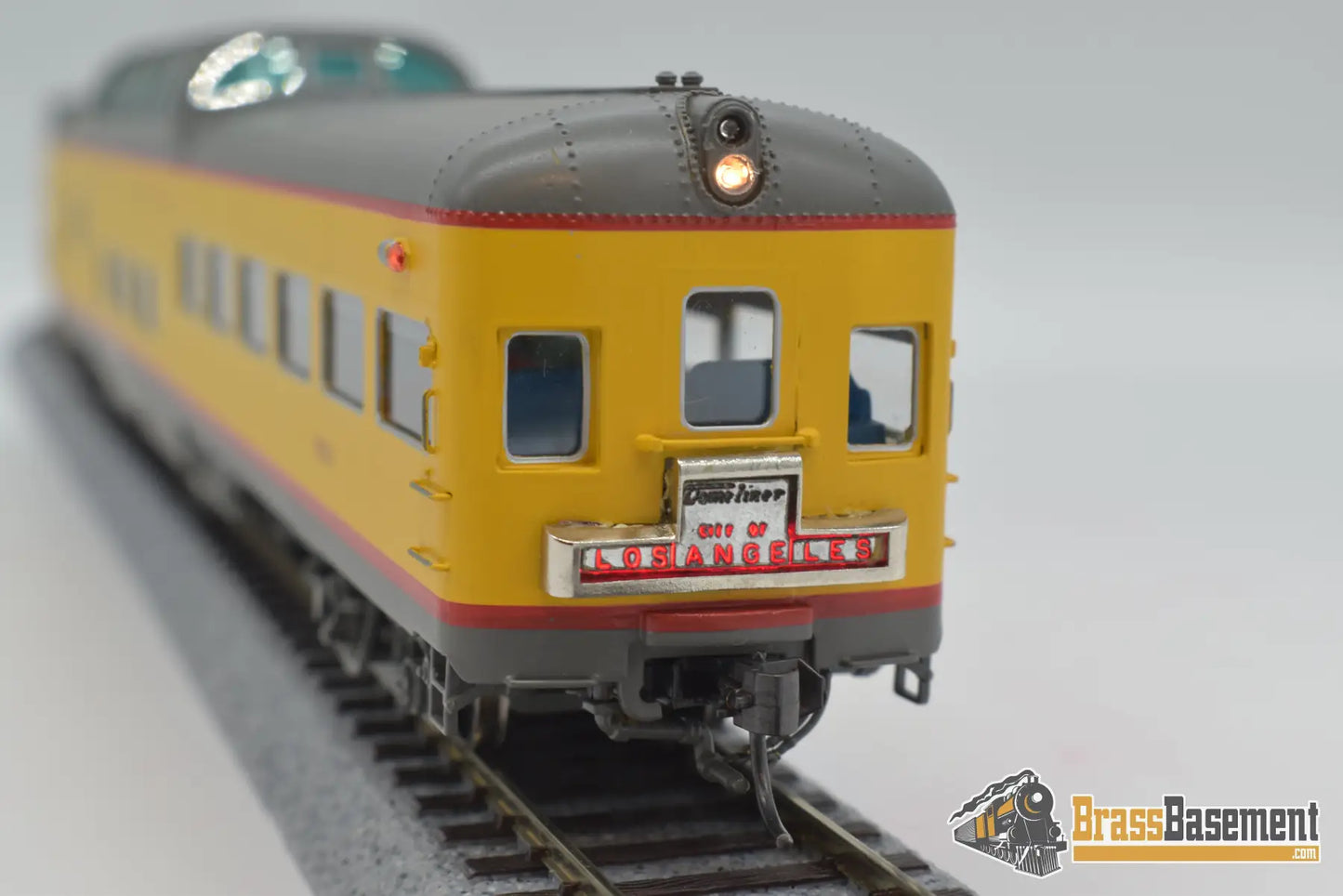 Ho Brass - Tcy 1382.10 Union Pacific Dome Observation Car #9001 - Factory Paint & Tail Light