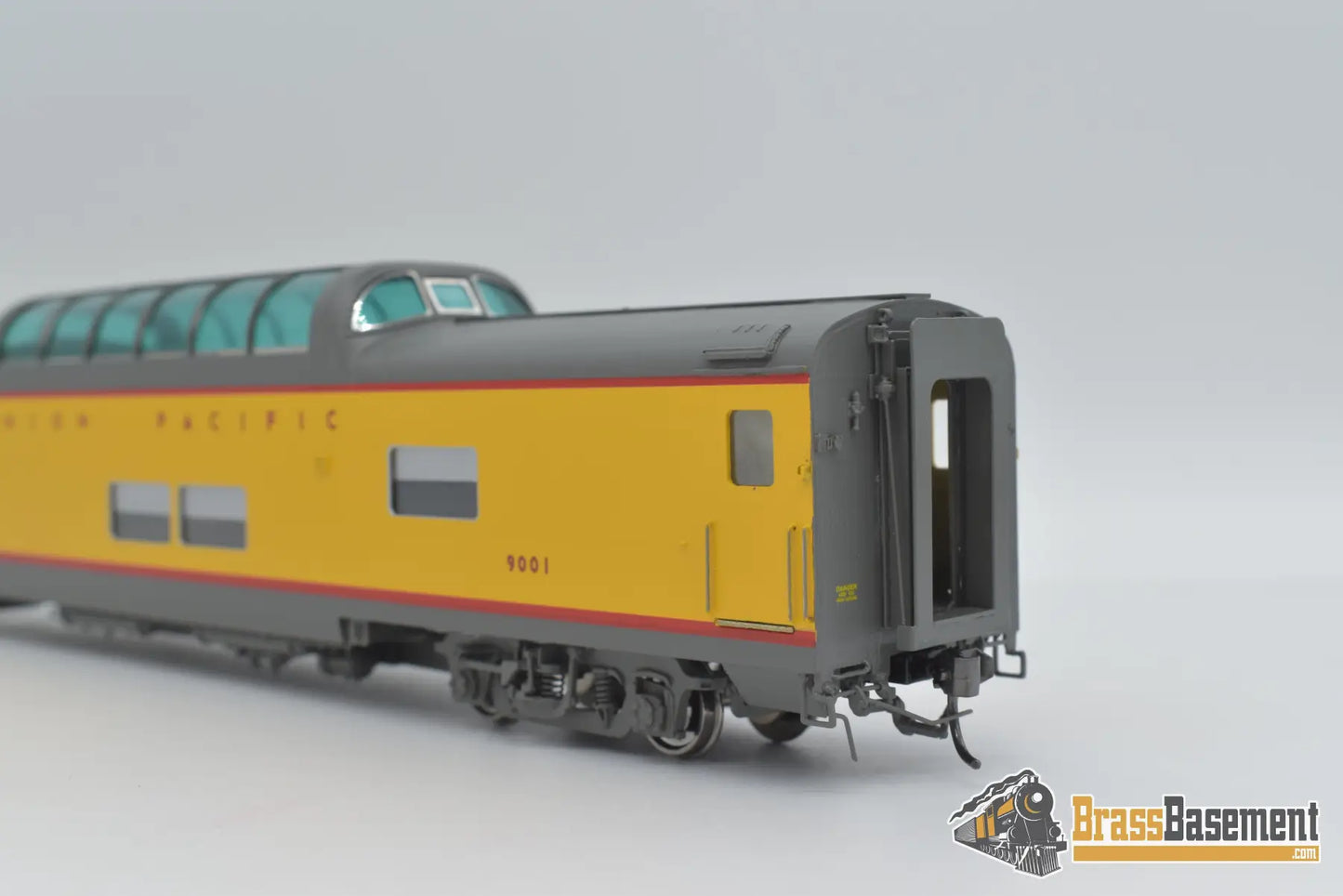Ho Brass - Tcy 1382.10 Union Pacific Dome Observation Car #9001 - Factory Paint & Tail Light