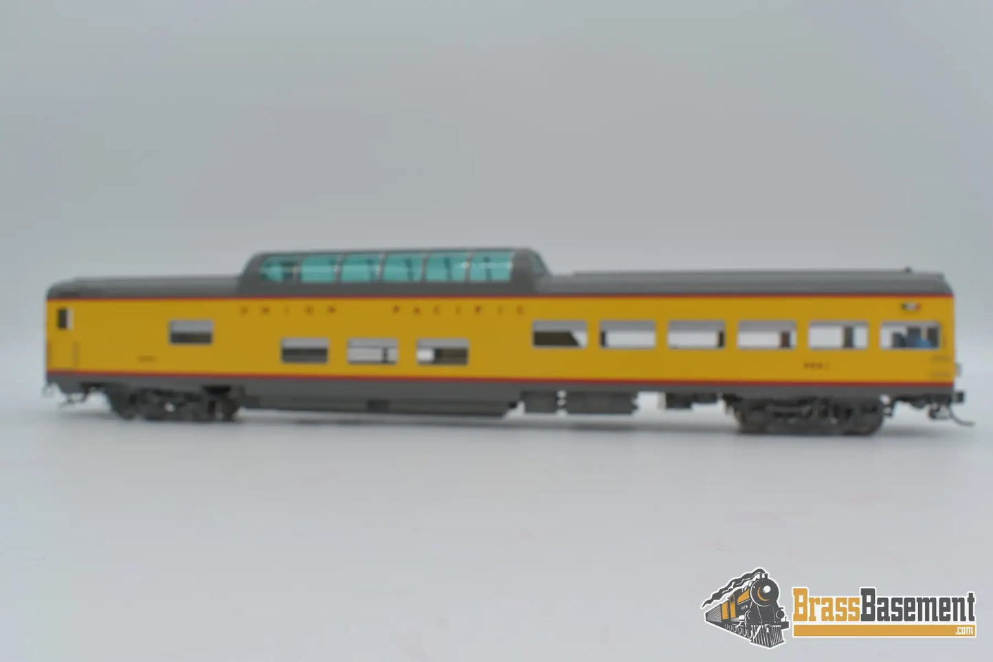 Ho Brass - Tcy 1382.10 Union Pacific Dome Observation Car #9001 - Factory Paint & Tail Light