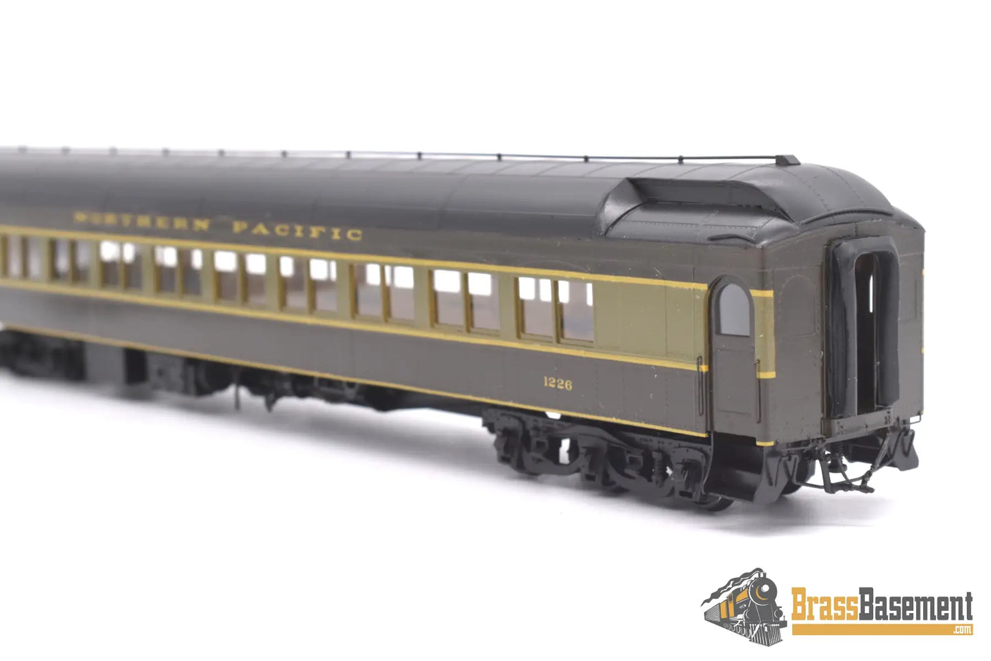 Ho Brass - W&R Northern Pacific Arch Window Coach #1226 Custom Paint Passenger