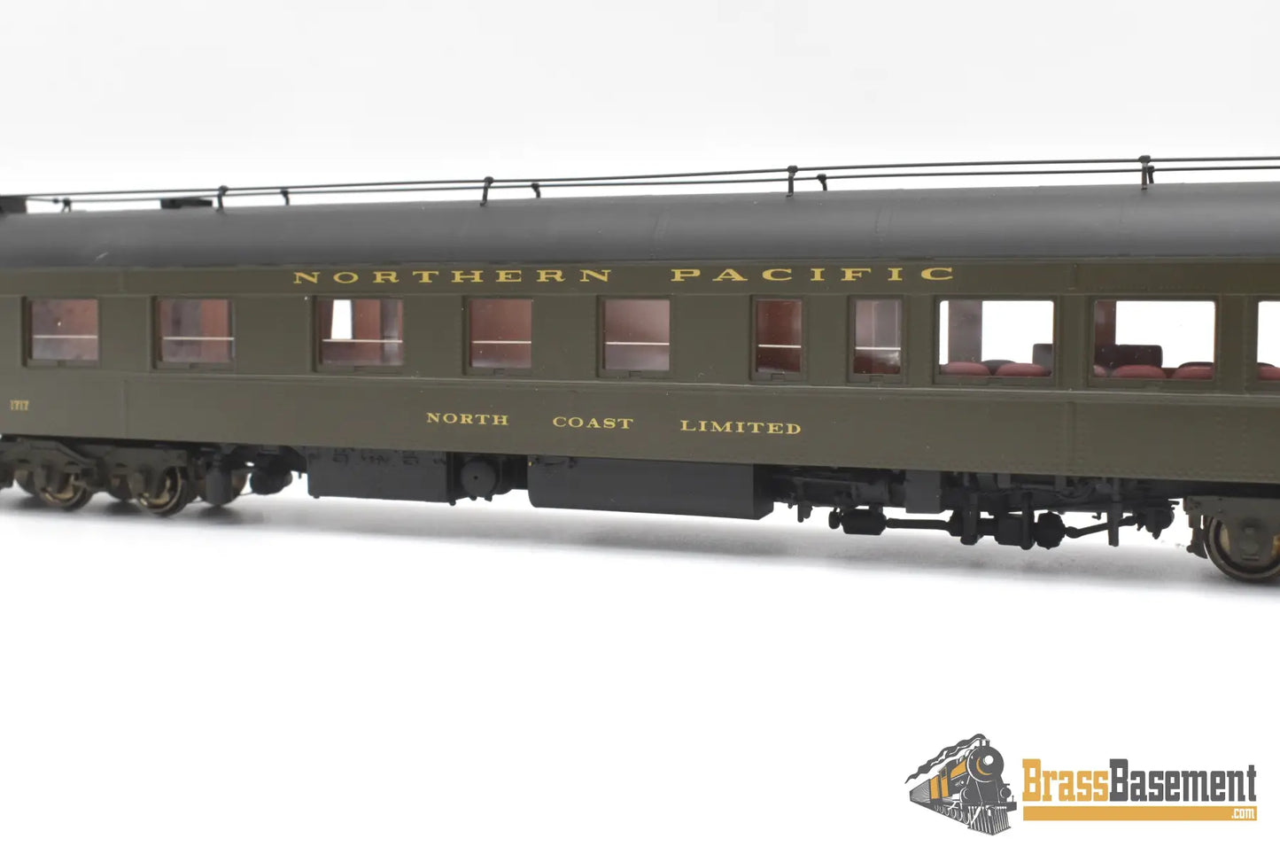Ho Brass - W&R Np Northern Pacific Observation #1717 ’North Coast Limited’ Lighted Passenger