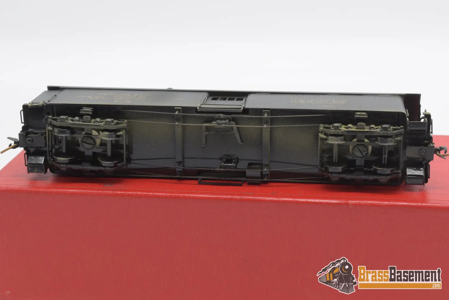 Hon3 Brass - Soho Drgw #168 Baggage W/ Light Power Unit Painted Passenger