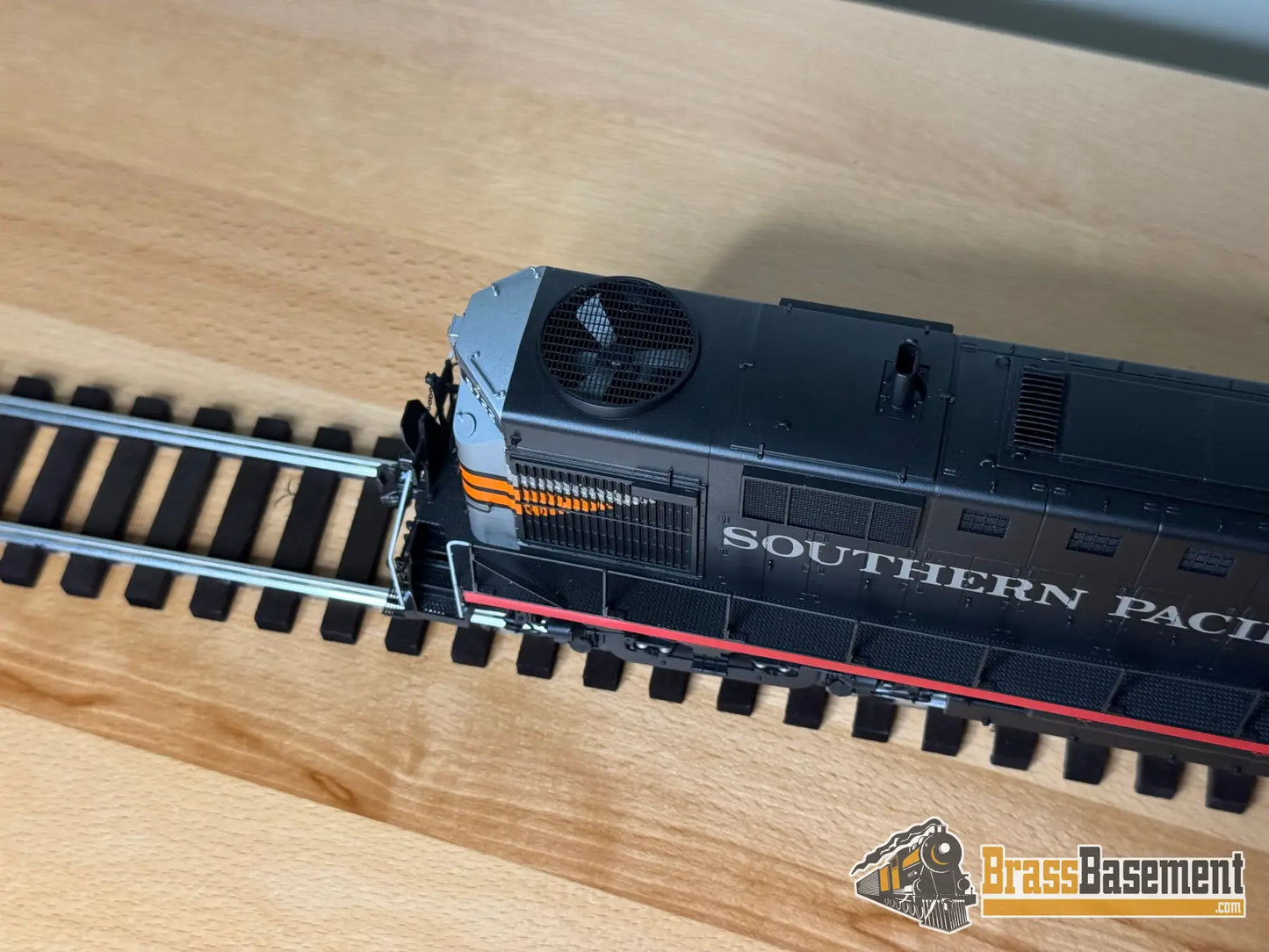 O Brass - Car & Locomotive Works Alco Rs-11 Southern Pacific Black Widow Dcc Sound Passenger