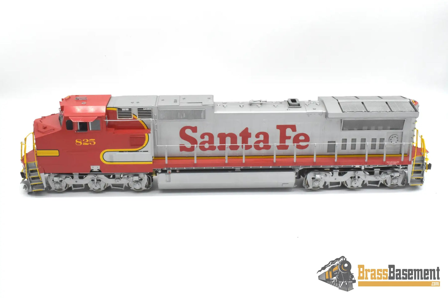 O Brass - OMI 0455.1 Santa Fe ATSF C40-8W #825 - F/P No Box - Damaged Diesel